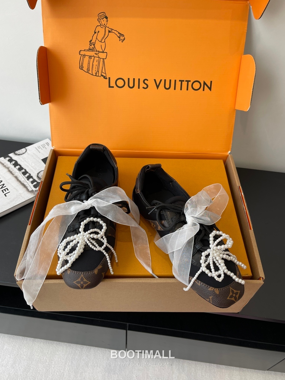 Louis Vuitton Sneakerina Ballet Sneaker Calf Suede Leather Brown Sneakers 루이비통 스니커리나 발레 스니커즈 송아지 스웨이드 가죽 브라운 3