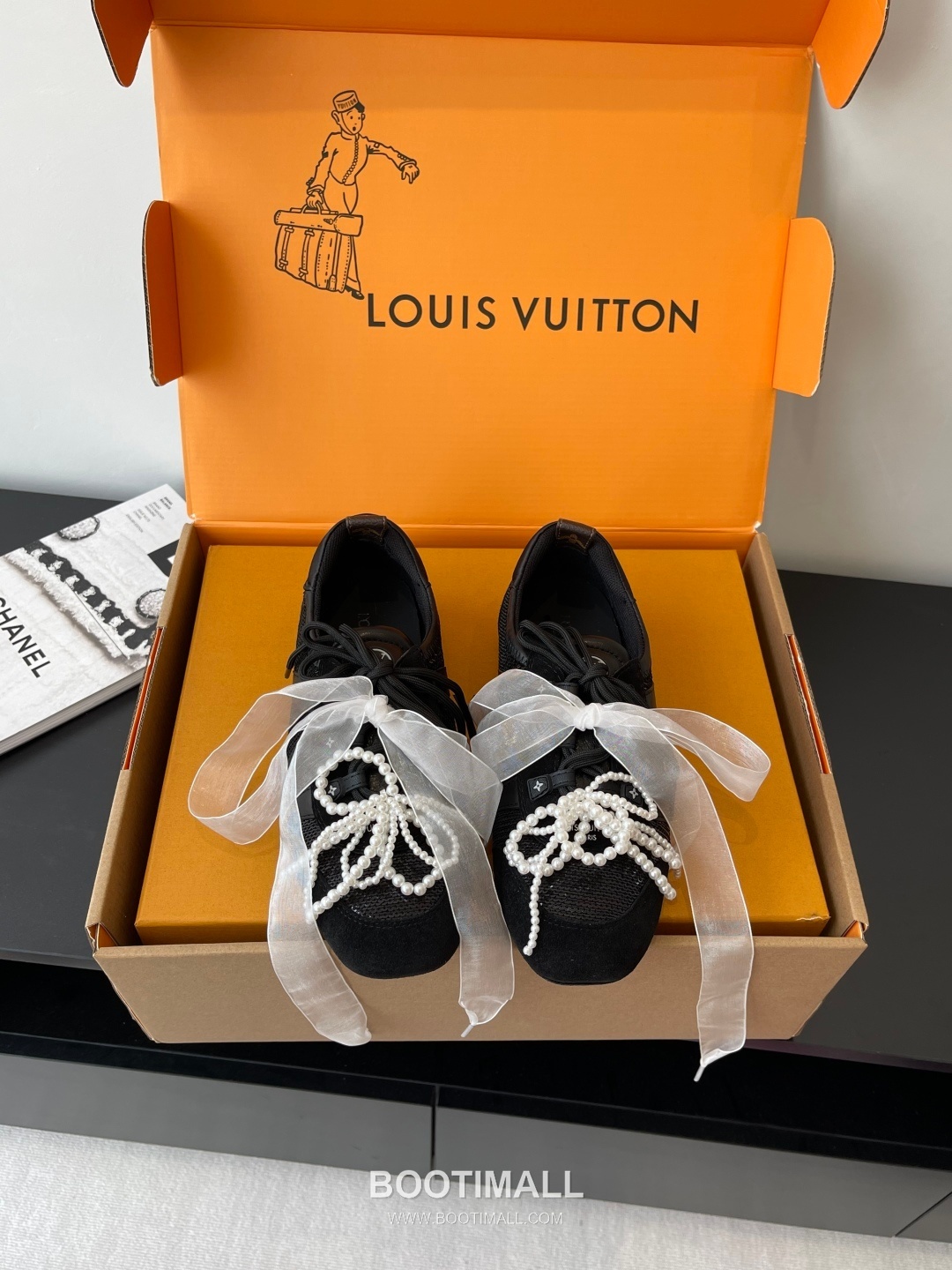 Louis Vuitton Sneakerina Ballet Sneaker Calf Suede Leather Brown Sneakers 루이비통 스니커리나 발레 스니커즈 송아지 스웨이드 가죽 브라운 1
