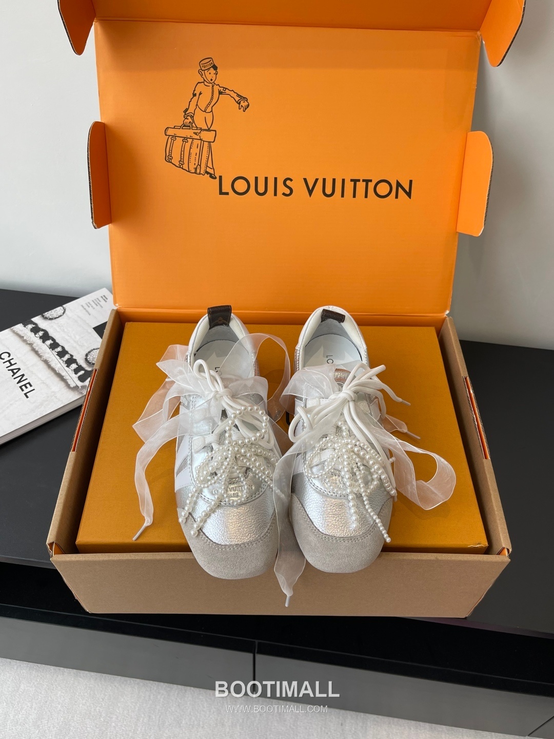 Louis Vuitton Sneakerina Ballet Sneaker Calf Suede Leather Brown Sneakers 루이비통 스니커리나 발레 스니커즈 송아지 스웨이드 가죽 브라운 1