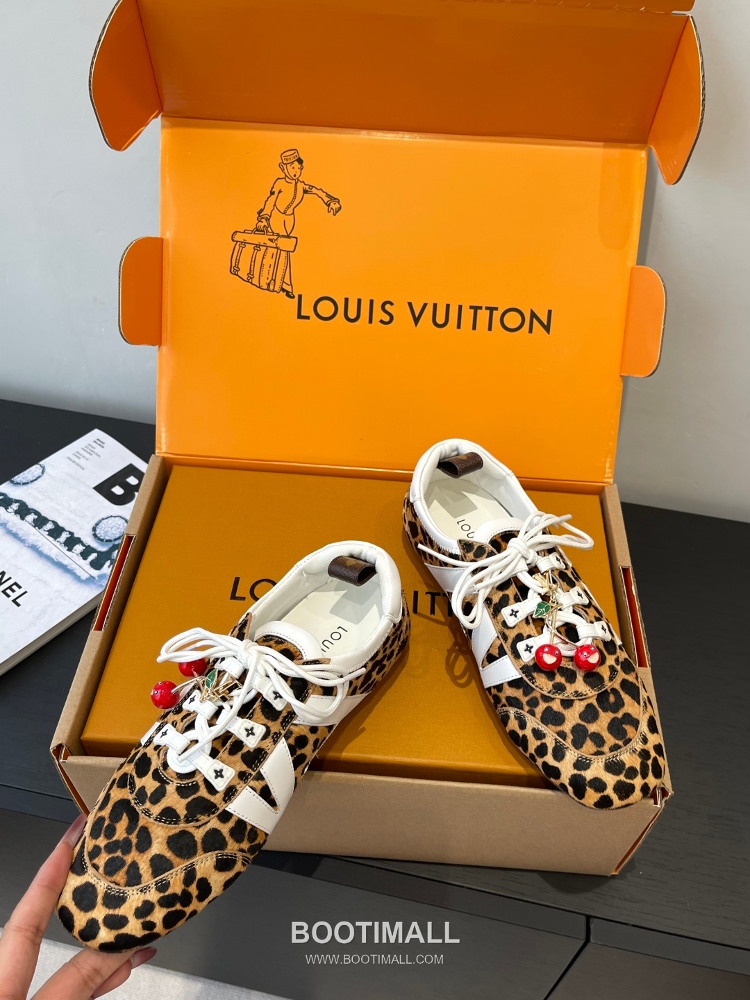 Louis Vuitton Sneakerina Ballet Trainer Calfskin Suede Pink Sneakers 루이비통 스니커리나 발레 트레이너 송아지 가죽 스웨이드 핑크 스니커즈 3