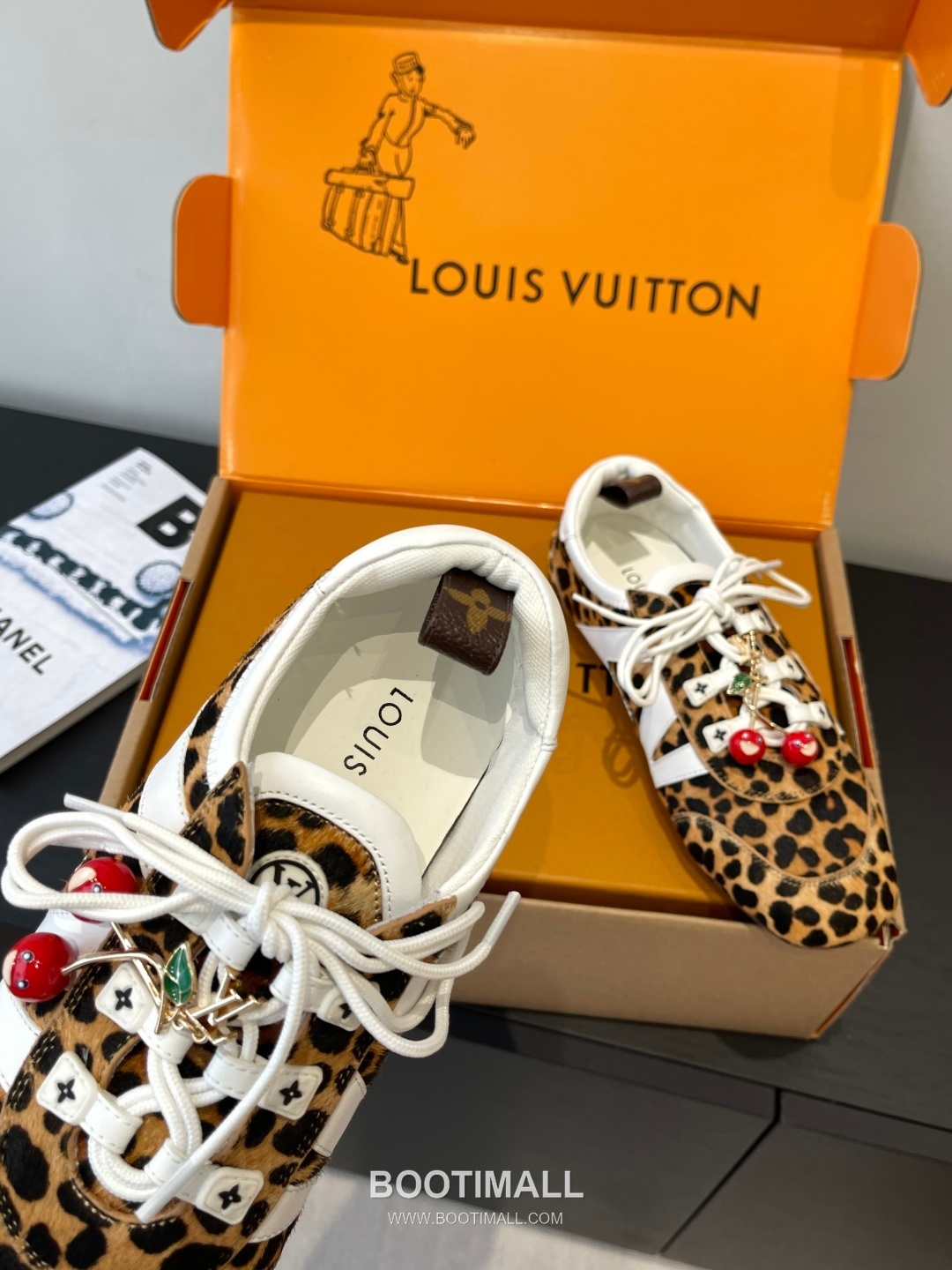 Louis Vuitton Sneakerina Ballet Trainer Calfskin Suede Pink Sneakers 루이비통 스니커리나 발레 트레이너 송아지 가죽 스웨이드 핑크 스니커즈 4