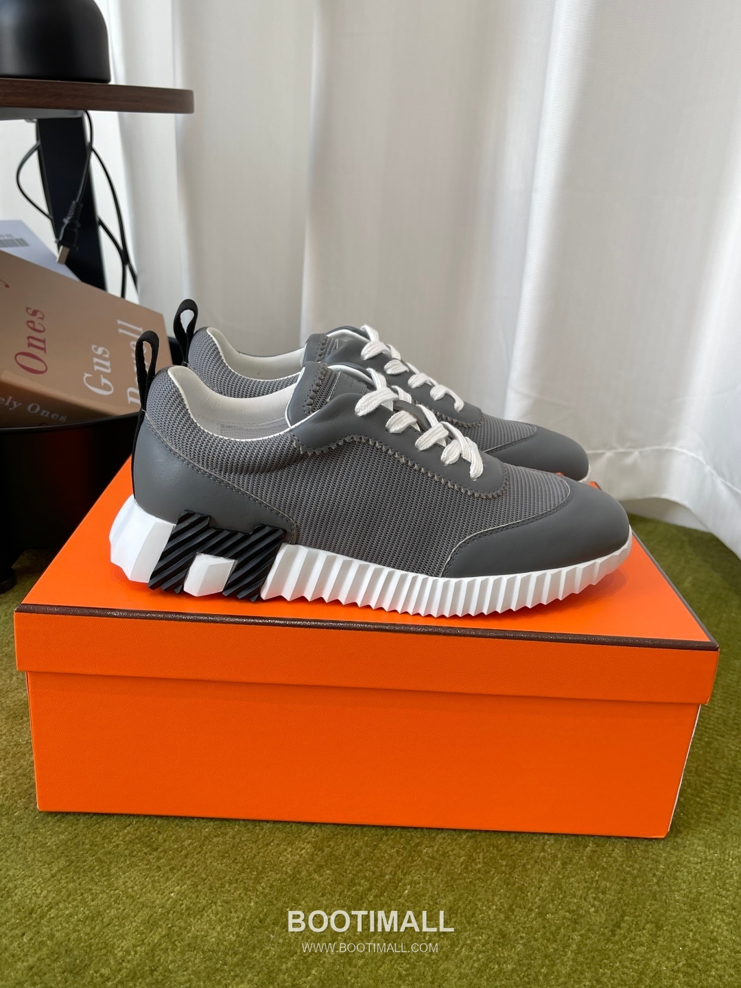 Hermes Classic Chunky Sneaker Tech Canvas, Suede Goat Leather Black Sneakers 에르메스 클래식 청키 스니커즈 고기능성 캔버스, 스웨이드 산양가죽 블랙 2