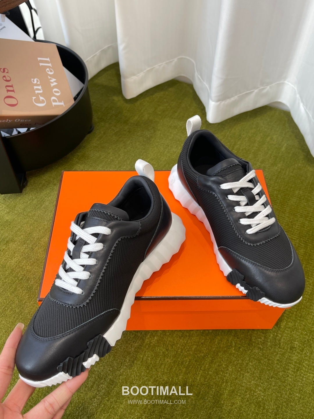 Hermes Classic Chunky Sneaker Tech Canvas, Suede Goat Leather Black Sneakers 에르메스 클래식 청키 스니커즈 고기능성 캔버스, 스웨이드 산양가죽 블랙 3