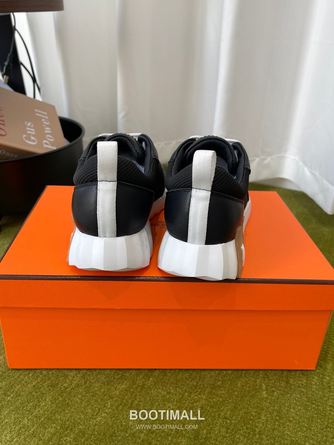 Hermes Classic Chunky Sneaker Tech Canvas, Suede Goat Leather Black Sneakers 에르메스 클래식 청키 스니커즈 고기능성 캔버스, 스웨이드 산양가죽 블랙 8