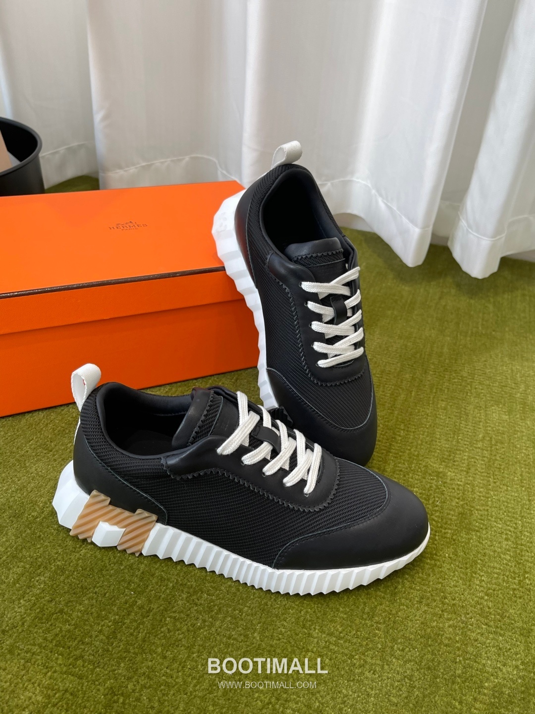 Hermes Classic Chunky Sneaker Tech Canvas, Suede Goat Leather Black Sneakers 에르메스 클래식 청키 스니커즈 고기능성 캔버스, 스웨이드 산양가죽 블랙 9