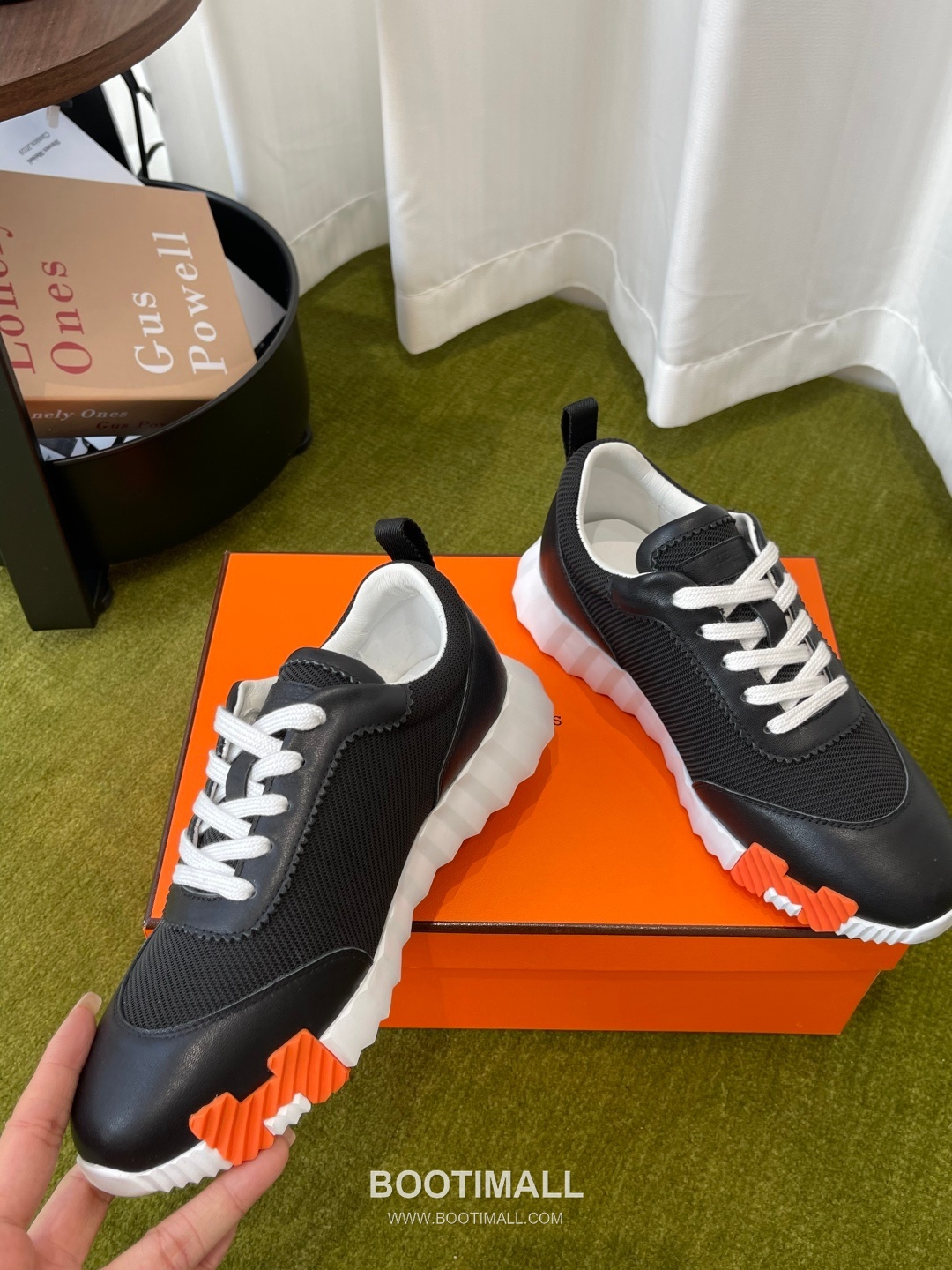 Hermes Classic Chunky Sneaker Tech Canvas, Suede Goat Leather Black Sneakers 에르메스 클래식 청키 스니커즈 고기능성 캔버스, 스웨이드 산양가죽 블랙 3