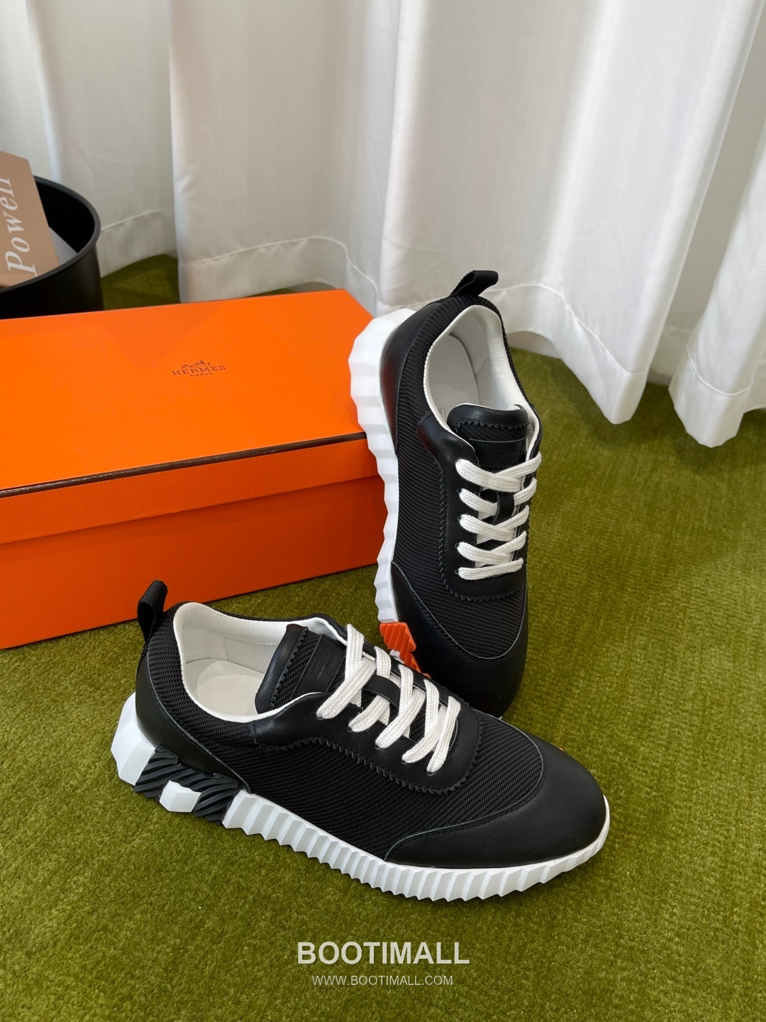 Hermes Classic Chunky Sneaker Tech Canvas, Suede Goat Leather Black Sneakers 에르메스 클래식 청키 스니커즈 고기능성 캔버스, 스웨이드 산양가죽 블랙 6