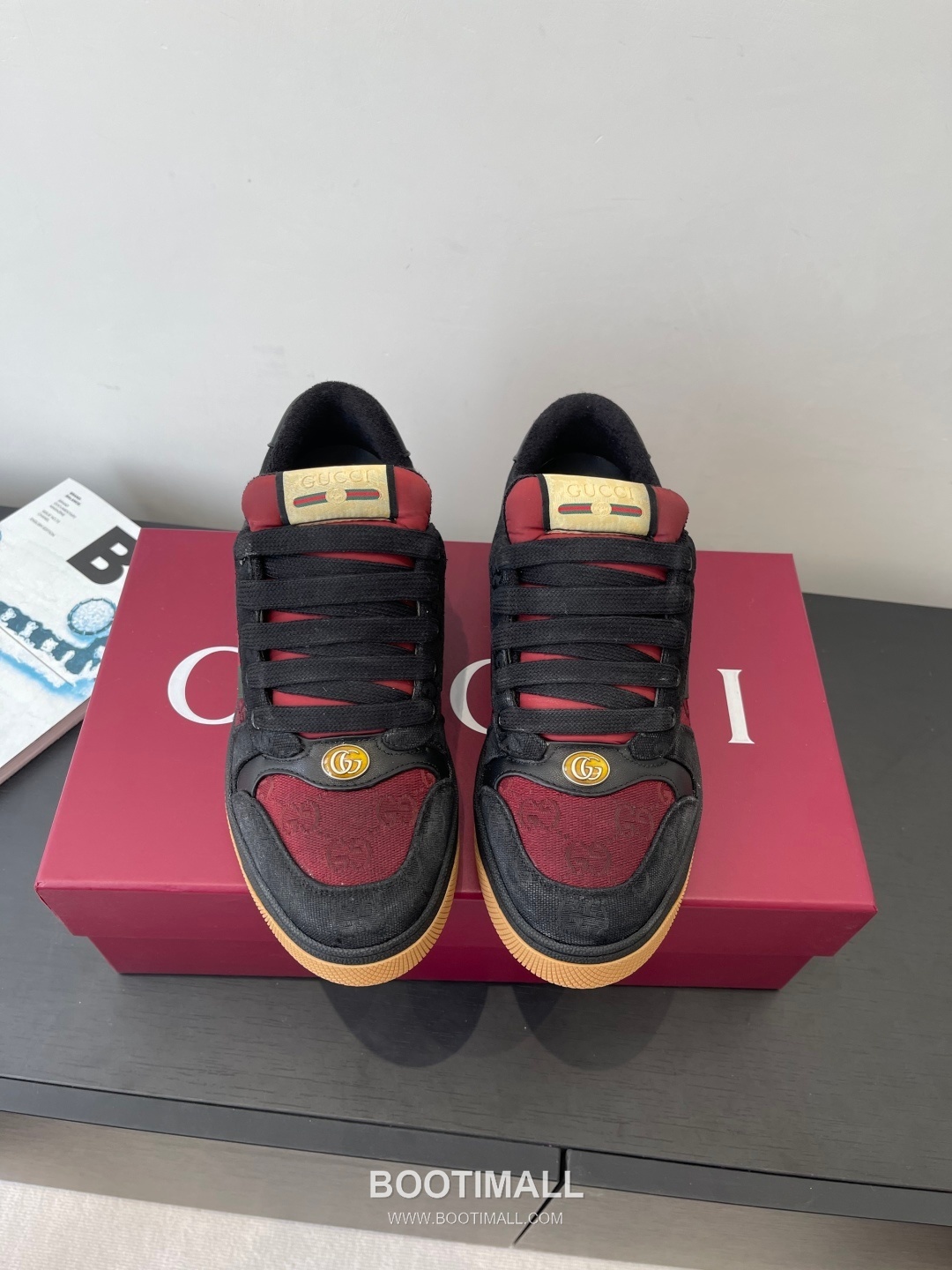 Gucci Dirty Sneaker Calfskin Leather White Sneakers 구찌 더티 스니커즈 송아지가죽 화이트 1