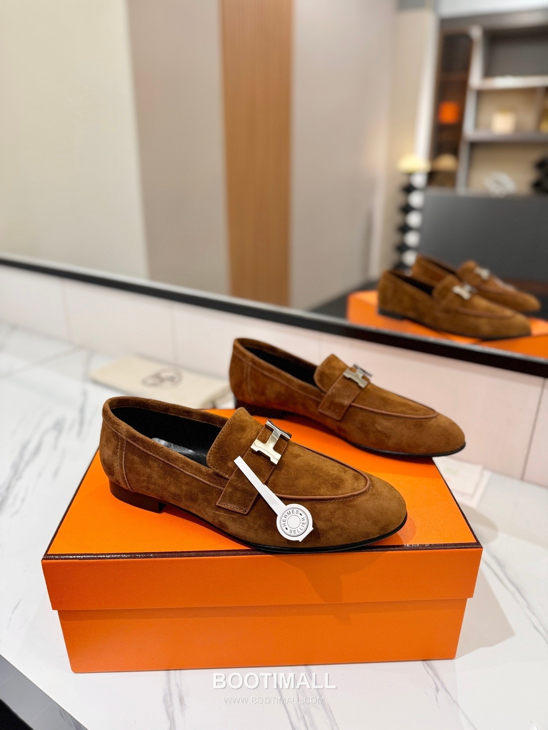 Hermes Classic Loafer Calfskin, Mixed Sheepskin Beige 에르메스 클래식 로퍼 송아지가죽, 혼합종 양가죽 베이지 1