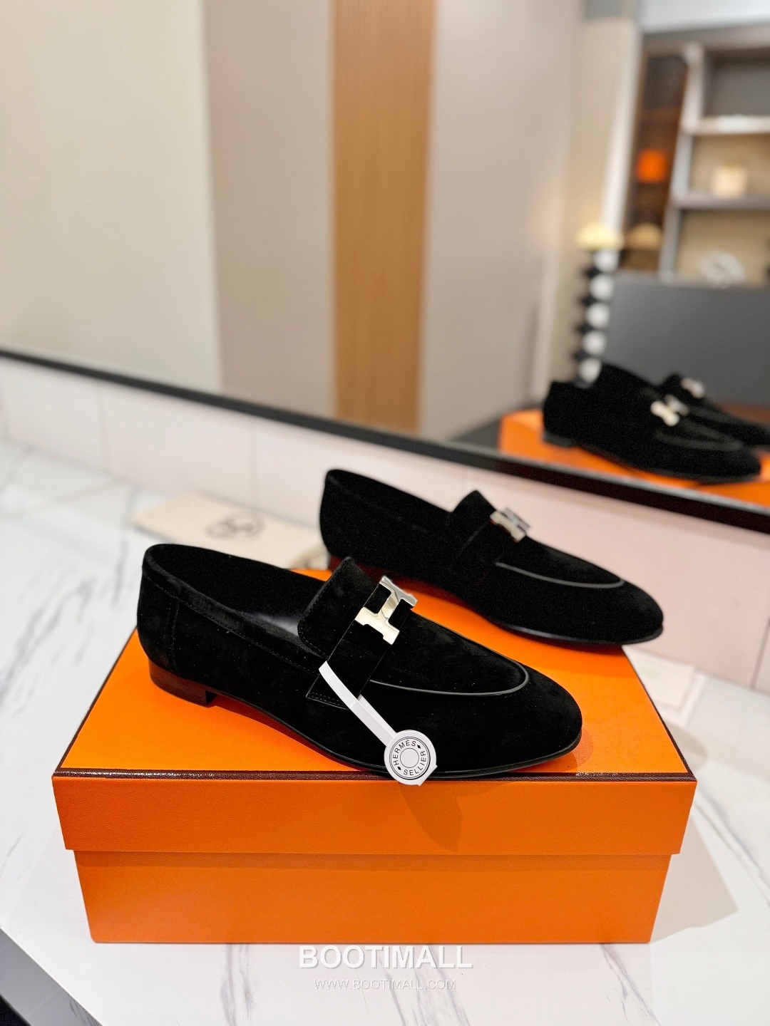 Hermes Classic Loafer Calfskin, Mixed Sheepskin Beige 에르메스 클래식 로퍼 송아지가죽, 혼합종 양가죽 베이지 1