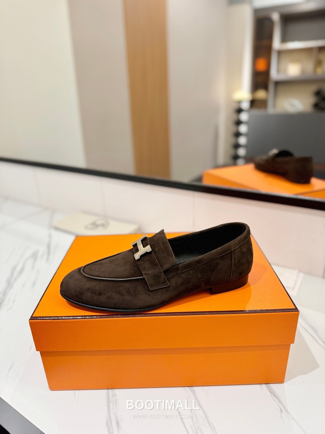 Hermes Classic Loafer Calfskin, Mixed Sheepskin Beige 에르메스 클래식 로퍼 송아지가죽, 혼합종 양가죽 베이지 4