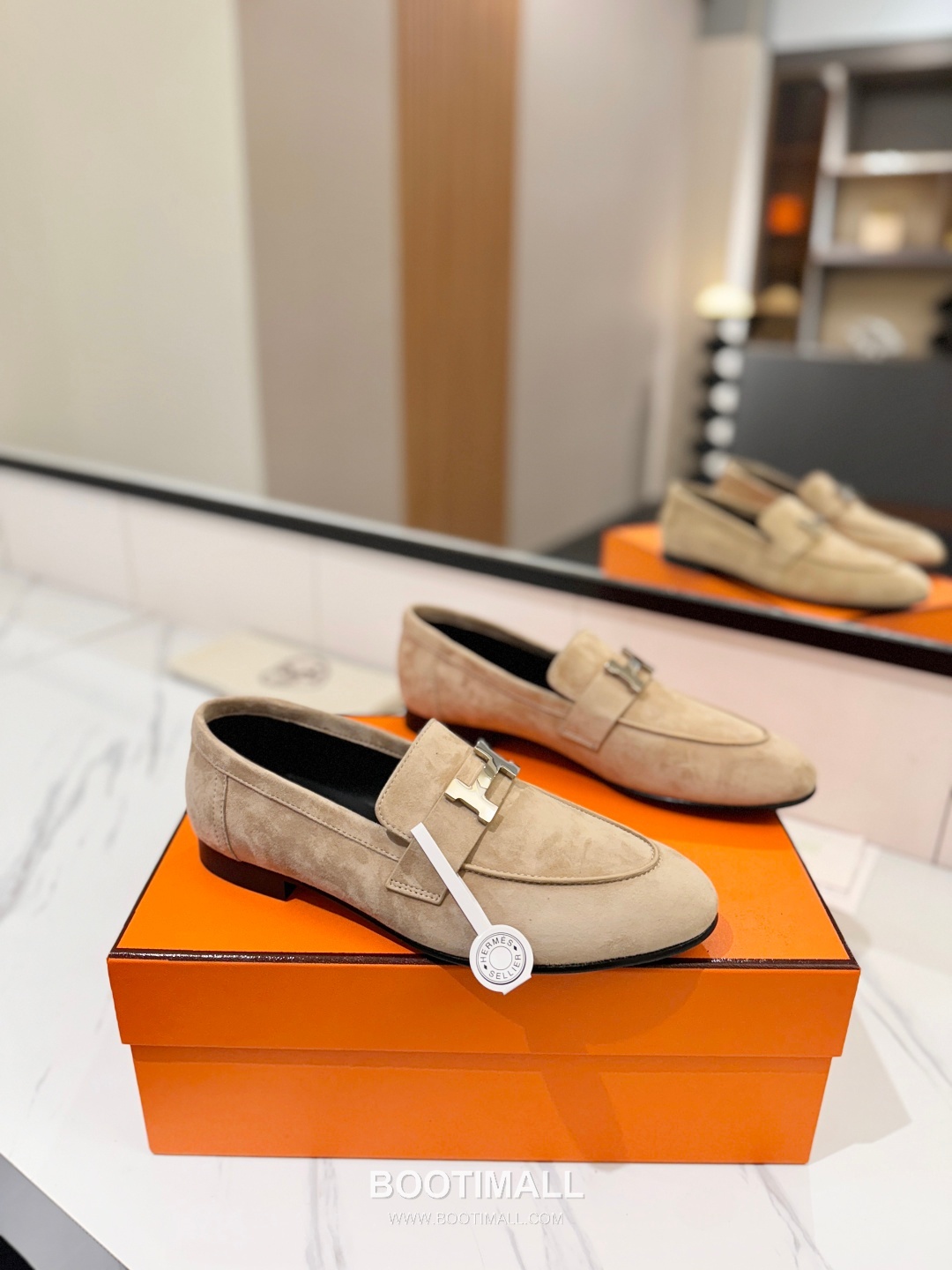 Hermes Classic Loafer Calfskin, Mixed Sheepskin Beige 에르메스 클래식 로퍼 송아지가죽, 혼합종 양가죽 베이지 1