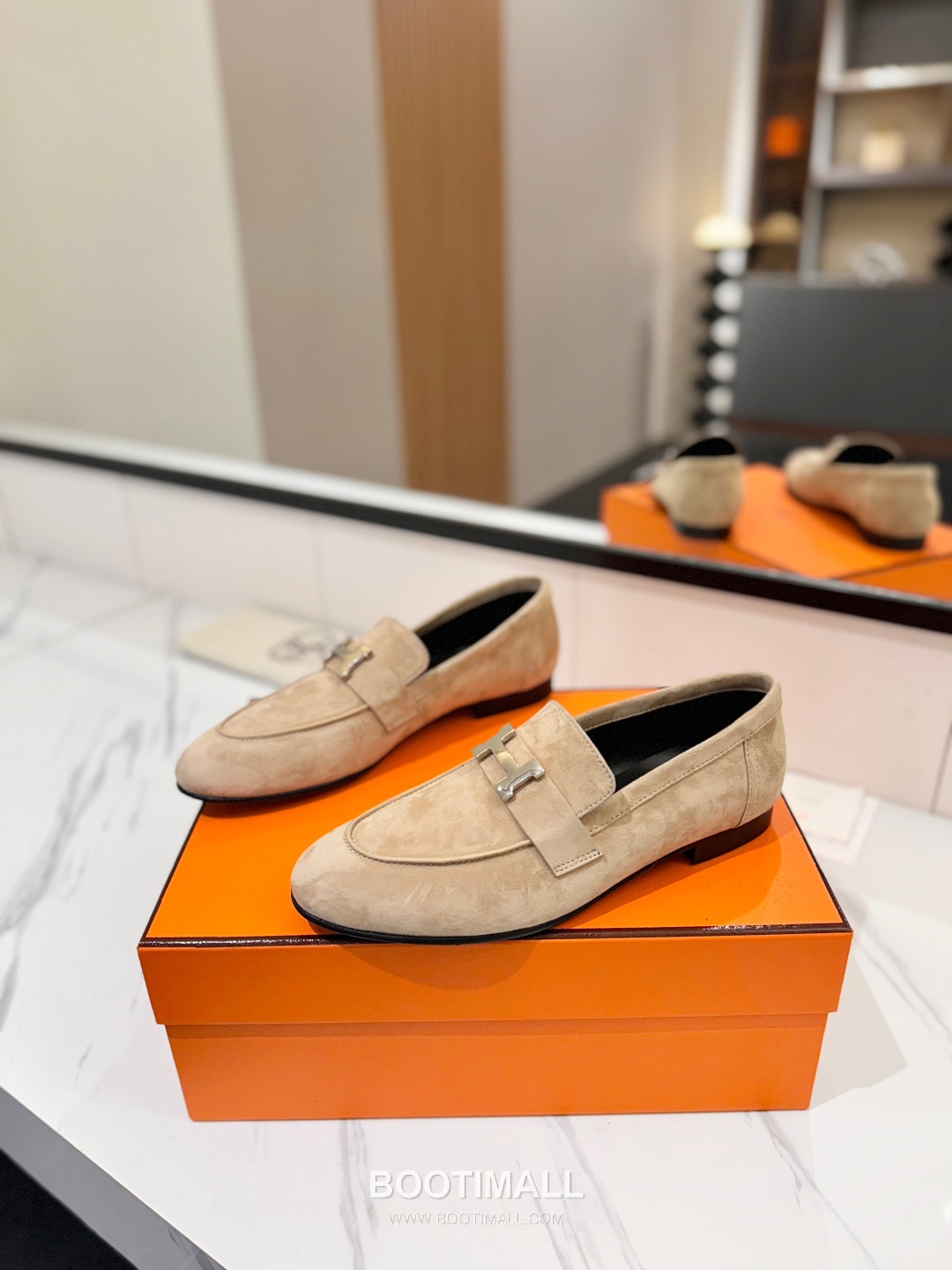 Hermes Classic Loafer Calfskin, Mixed Sheepskin Beige 에르메스 클래식 로퍼 송아지가죽, 혼합종 양가죽 베이지 2
