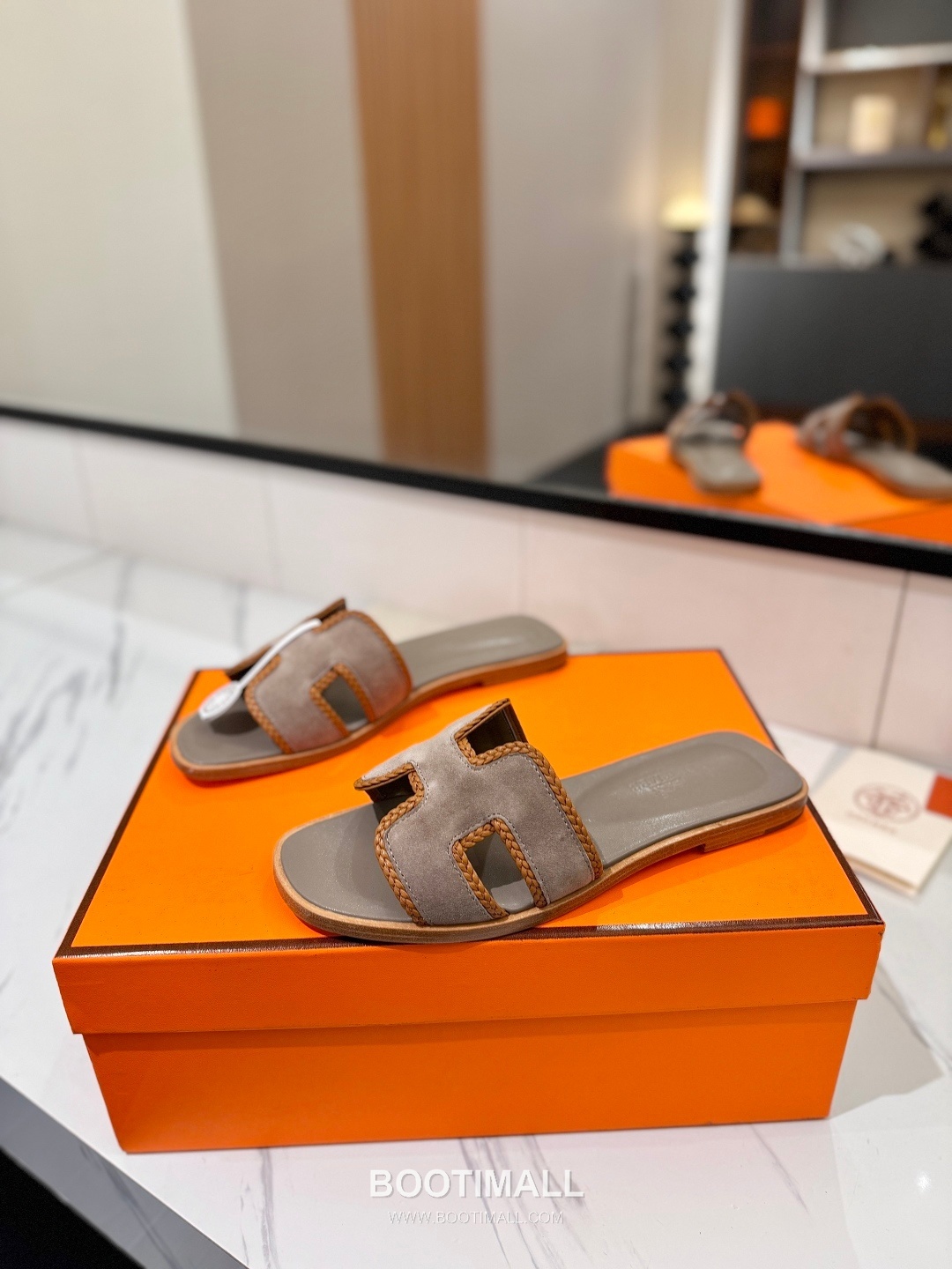 Hermes Classic Mule Sheepskin, Mixed Sheepskin Lining Brown 에르메스 클래식 뮬 양가죽, 혼합 양가죽 안감 브라운 2