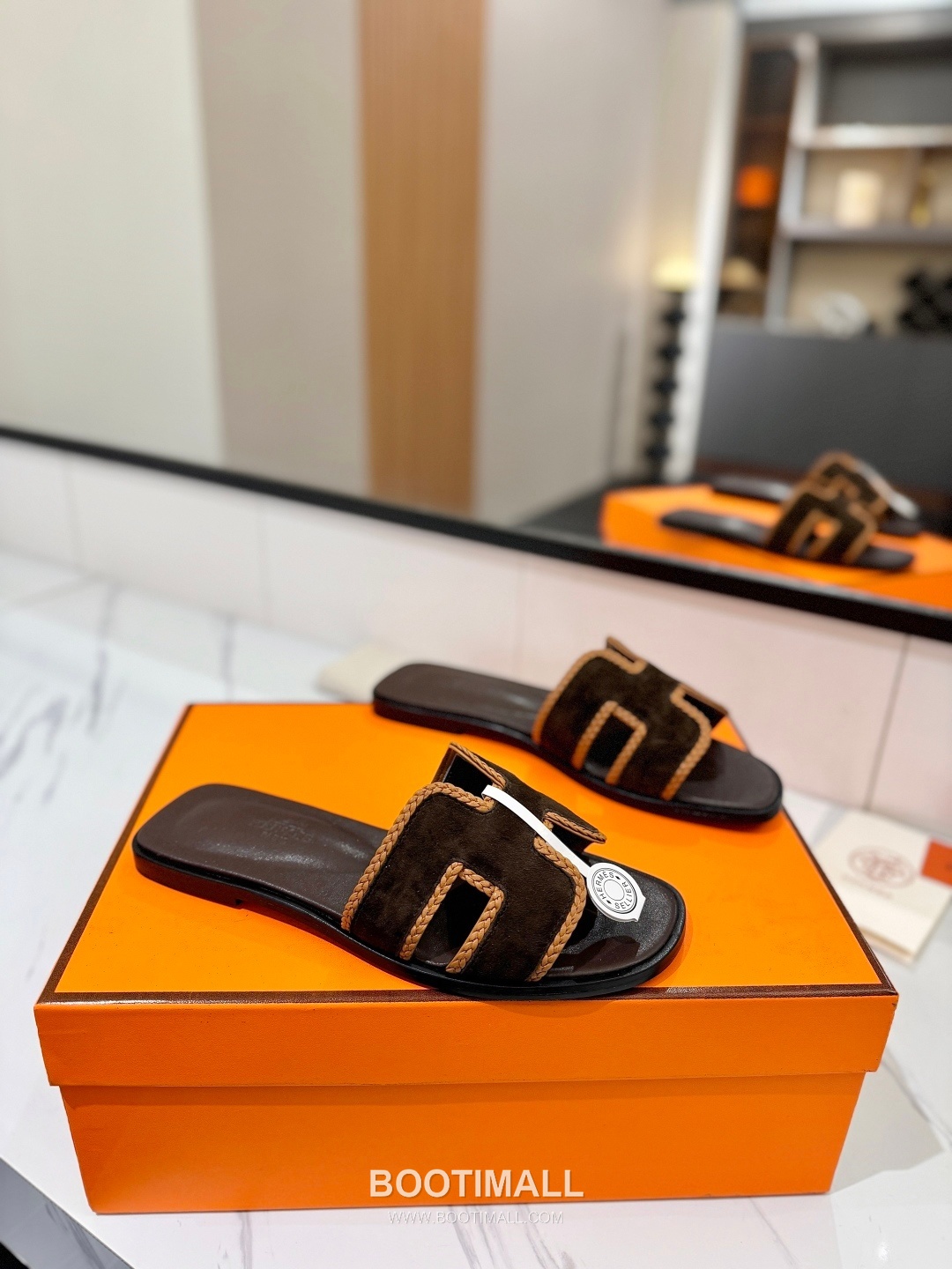 Hermes Classic Mule Sheepskin, Mixed Sheepskin Lining Brown 에르메스 클래식 뮬 양가죽, 혼합 양가죽 안감 브라운 1