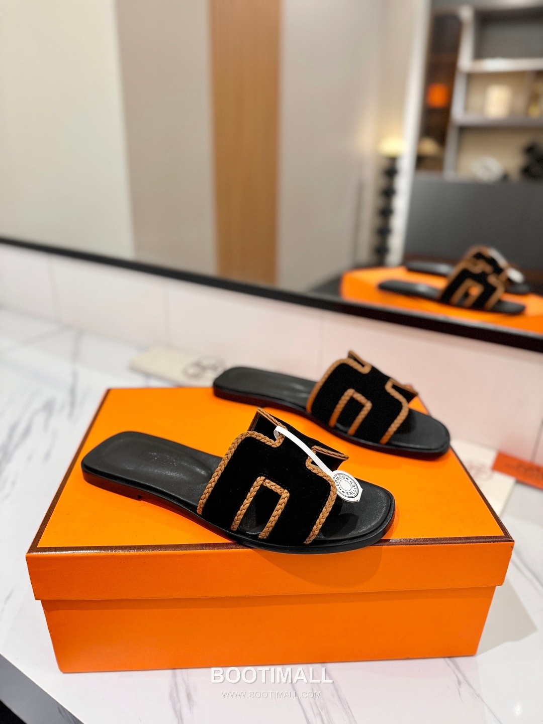 Hermes Classic Mule Sheepskin, Mixed Sheepskin Lining Brown 에르메스 클래식 뮬 양가죽, 혼합 양가죽 안감 브라운 1