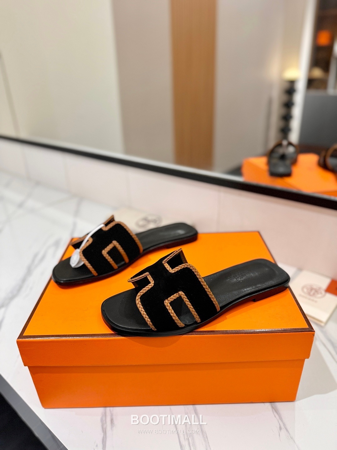 Hermes Classic Mule Sheepskin, Mixed Sheepskin Lining Brown 에르메스 클래식 뮬 양가죽, 혼합 양가죽 안감 브라운 2