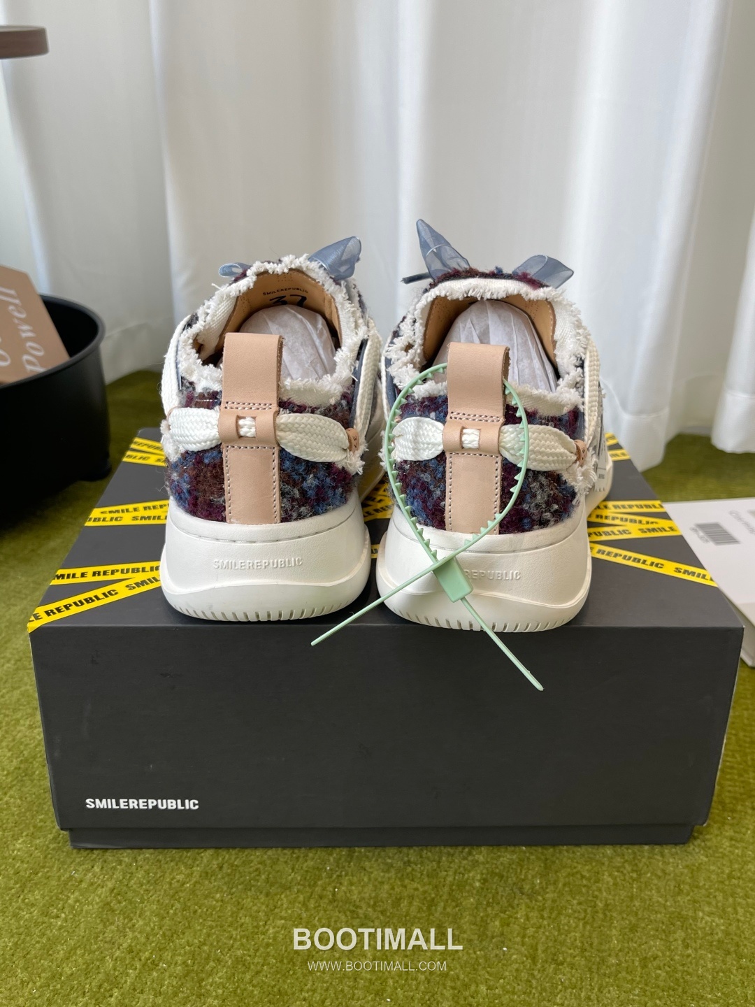 Open Smile Canvas Canvas Wool White Sneakers 오픈 스마일 캔버스 캔버스, 울 화이트 스니커즈 8