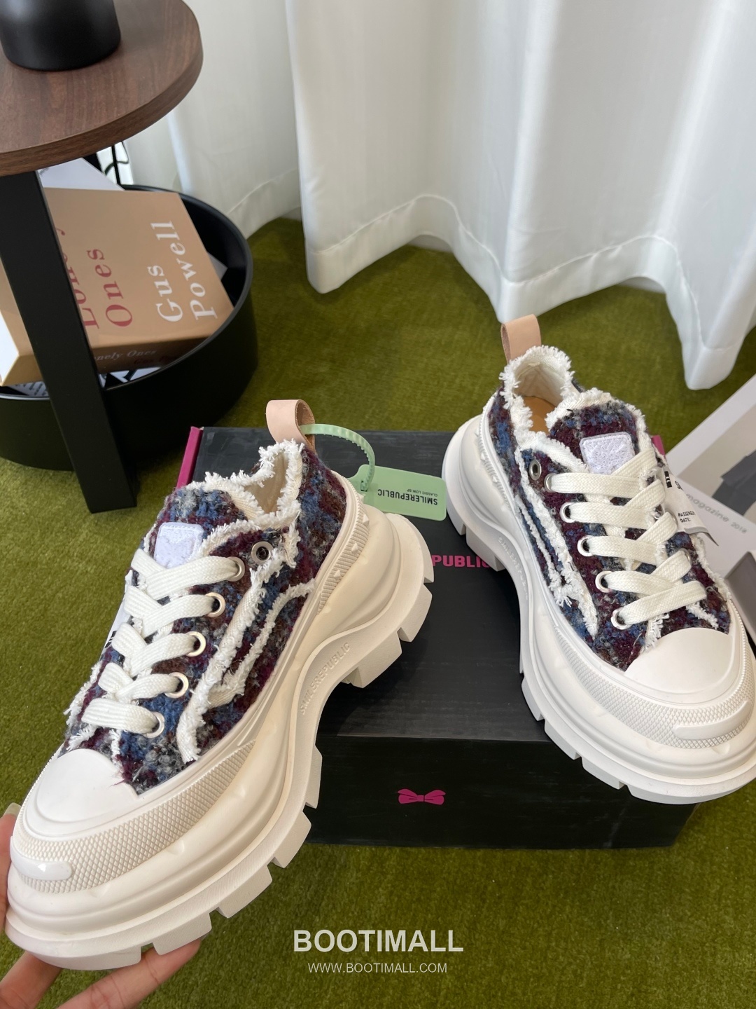 Low Top Sneaker 2.0 Soft Material Beige Sneakers 로우탑 스니커즈 2.0 부드러운 소재 베이지 3