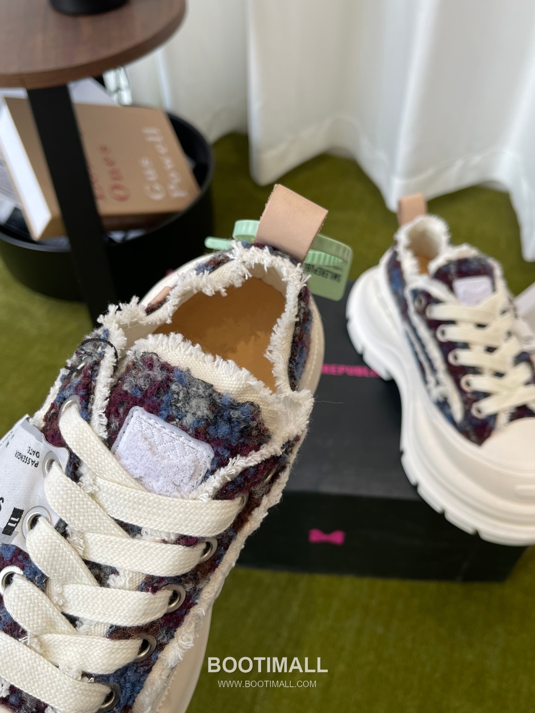 Low Top Sneaker 2.0 Soft Material Beige Sneakers 로우탑 스니커즈 2.0 부드러운 소재 베이지 4