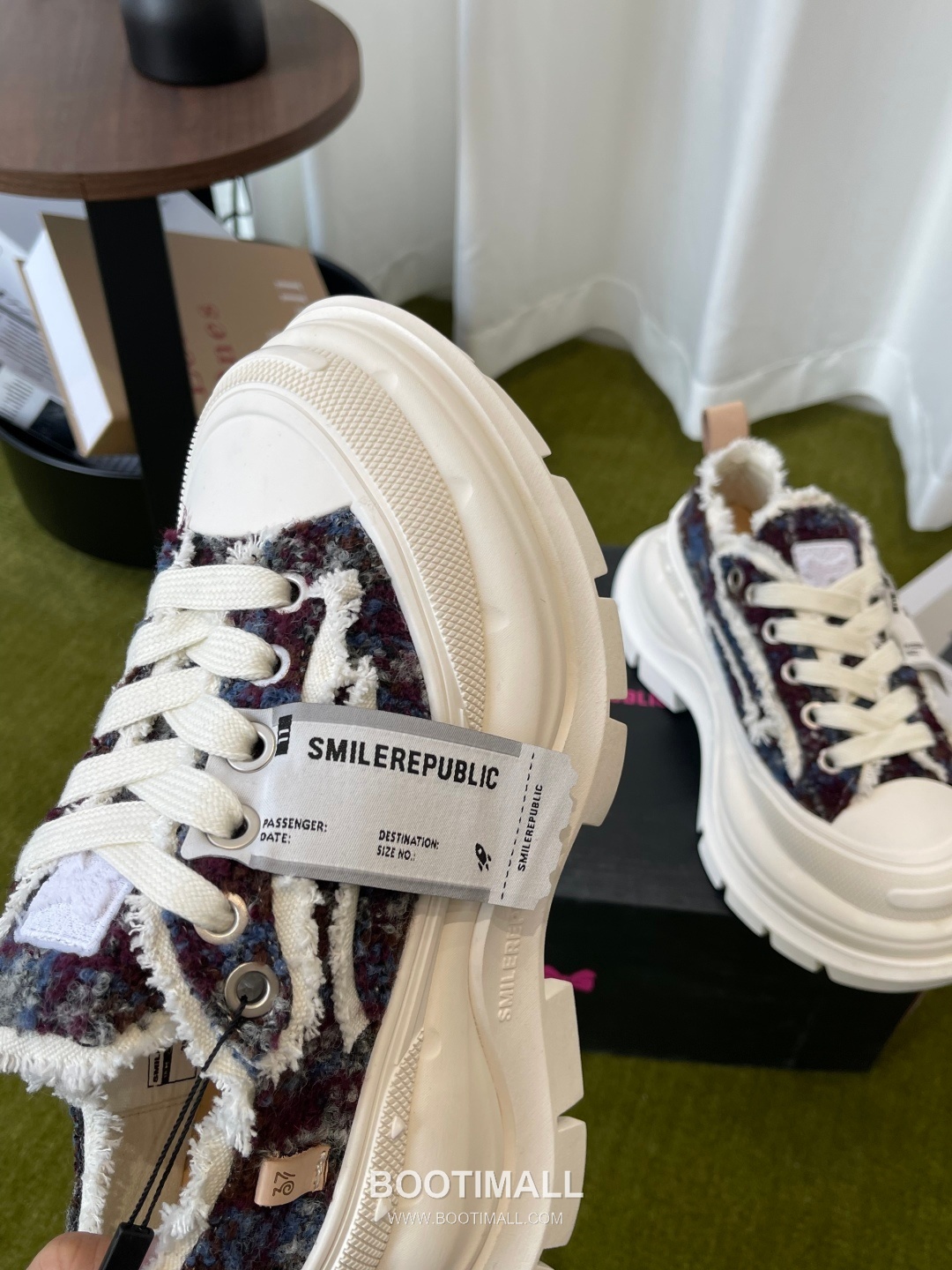 Low Top Sneaker 2.0 Soft Material Beige Sneakers 로우탑 스니커즈 2.0 부드러운 소재 베이지 6