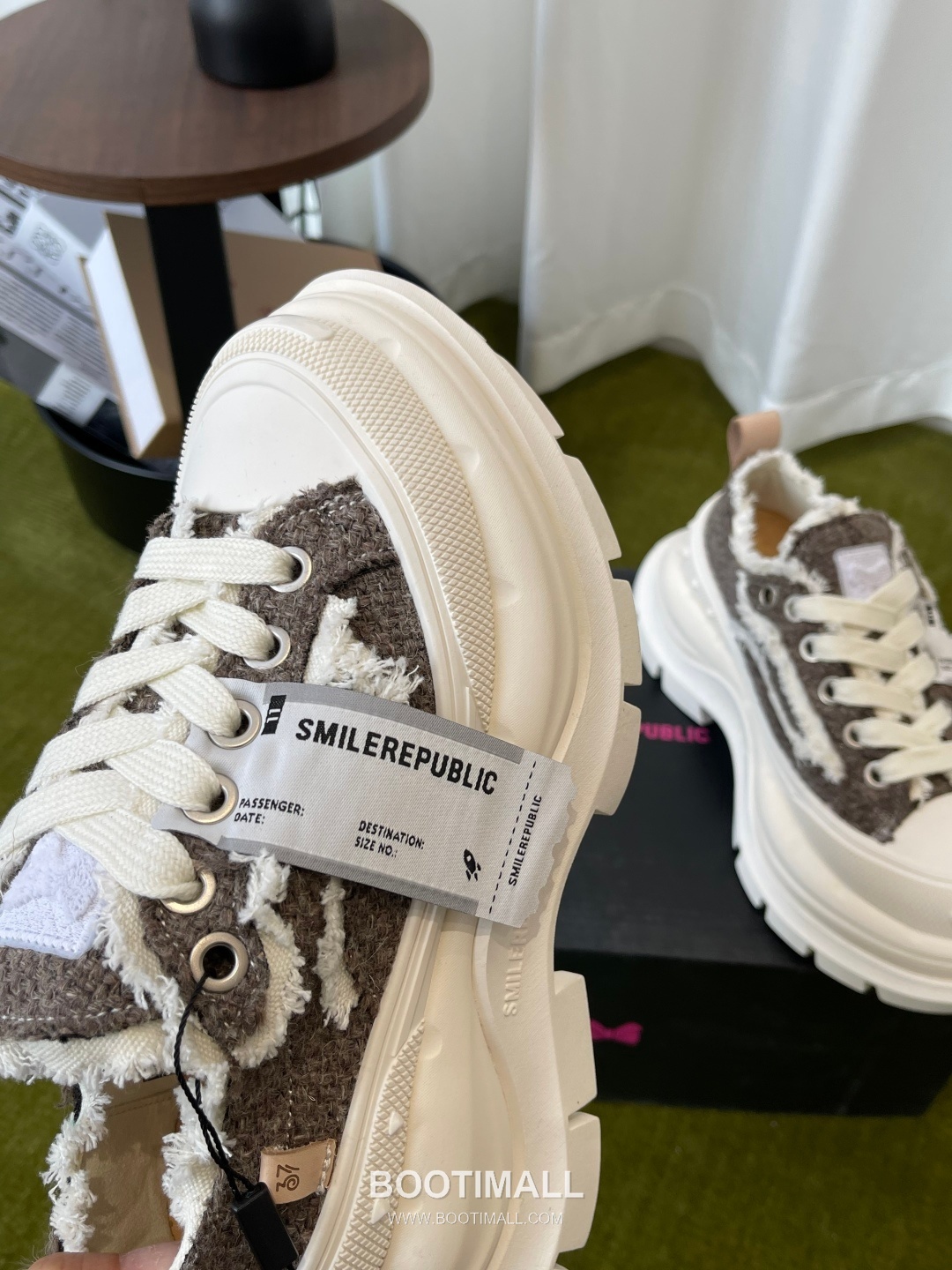 Low Top Sneaker 2.0 Soft Material Beige Sneakers 로우탑 스니커즈 2.0 부드러운 소재 베이지 6