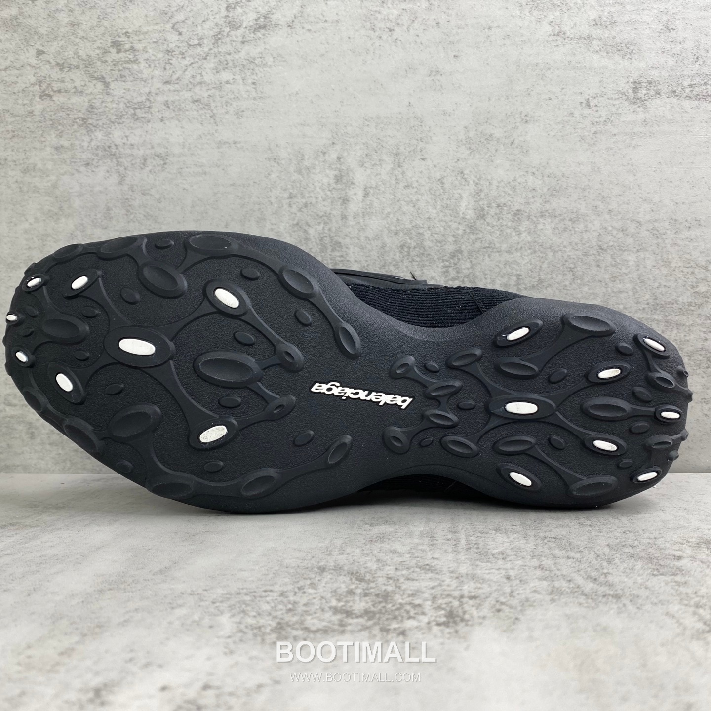 Balenciaga Monday Ultra Lace-Up Sneakers 발렌시아가 먼데이 울트라 레이스업 스니커즈 8