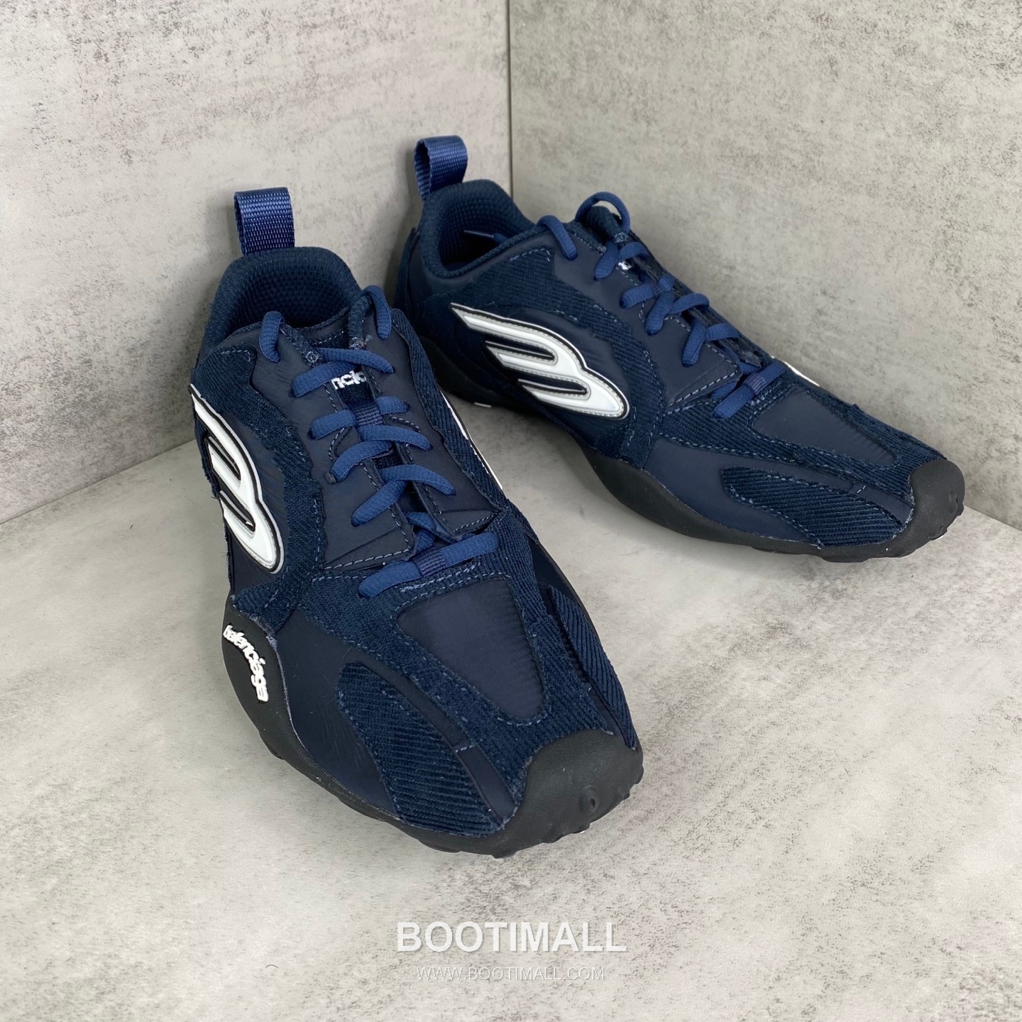 Balenciaga Monday Ultra Lace-Up Sneakers 발렌시아가 먼데이 울트라 레이스업 스니커즈 2