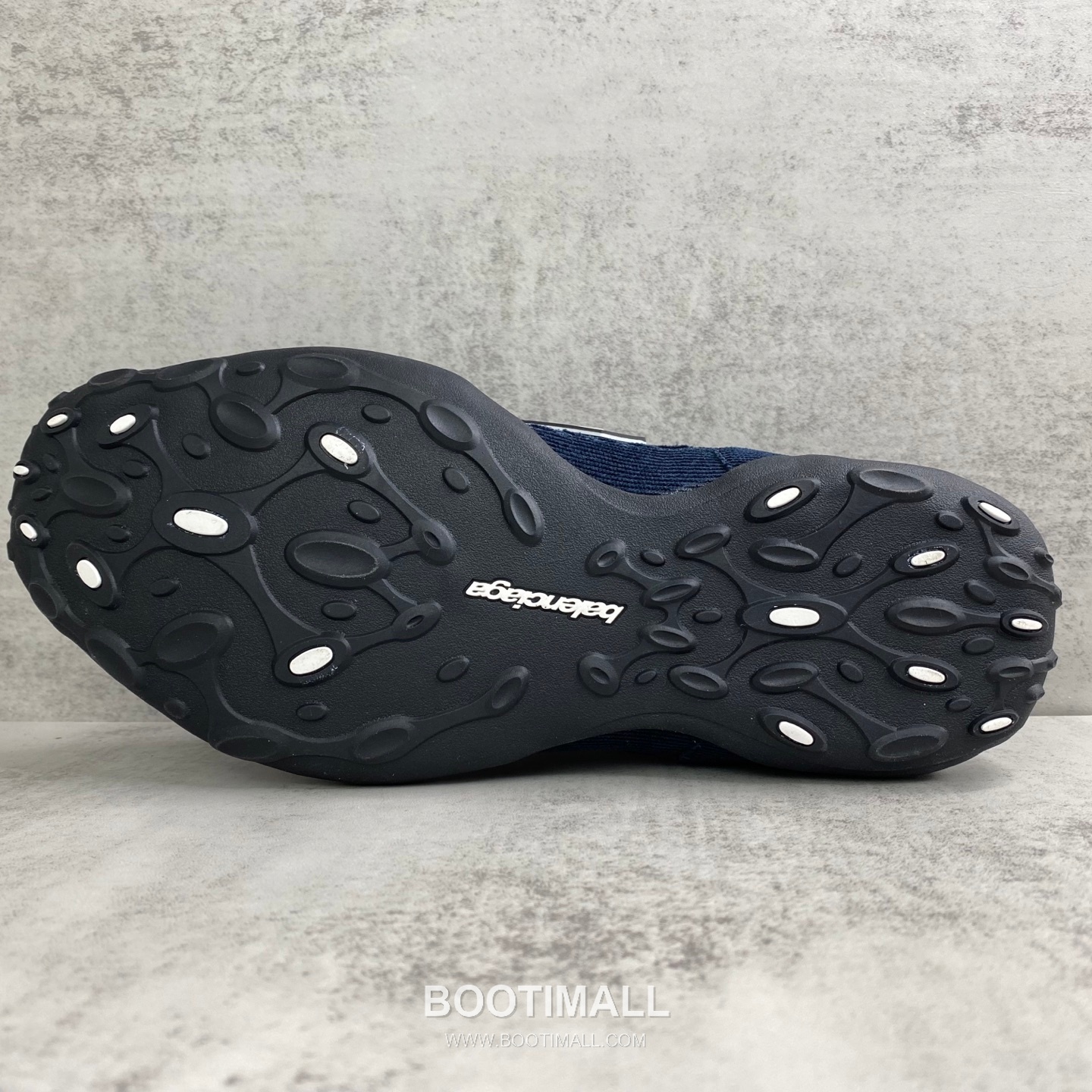 Balenciaga Monday Ultra Lace-Up Sneakers 발렌시아가 먼데이 울트라 레이스업 스니커즈 8