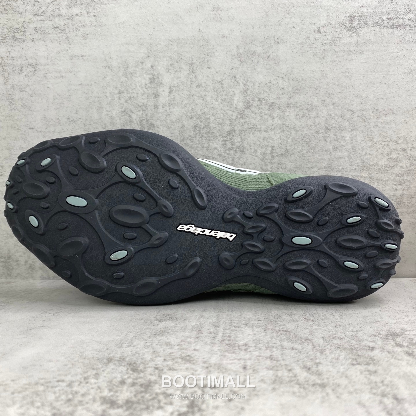 Balenciaga Monday Ultra Lace-Up Sneakers 발렌시아가 먼데이 울트라 레이스업 스니커즈 8