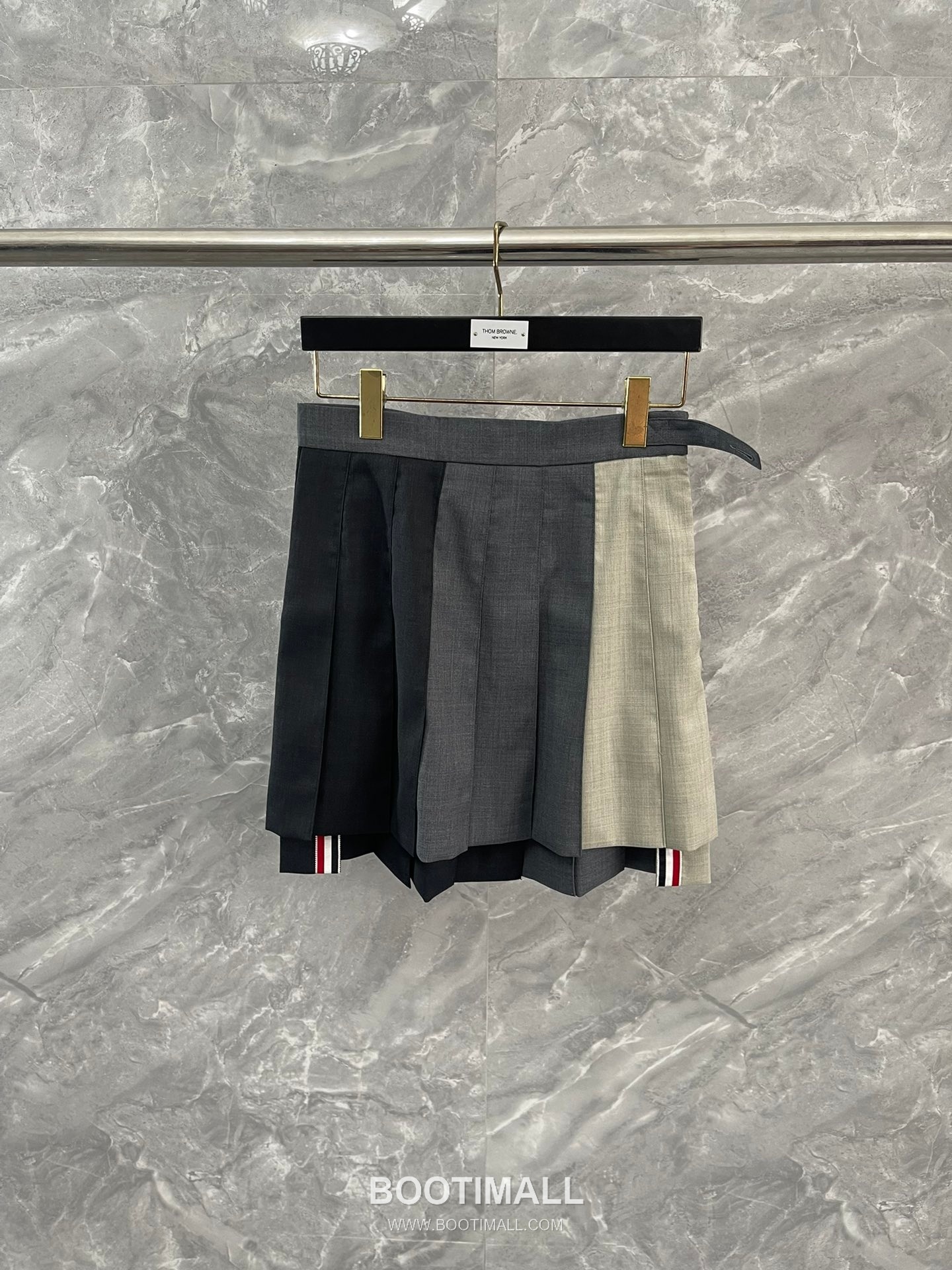 Thom Browne Wool Short Skirt Wool Red 톰브라운 울 숏 스커트 울 레드 38, 40, 42, 44 1