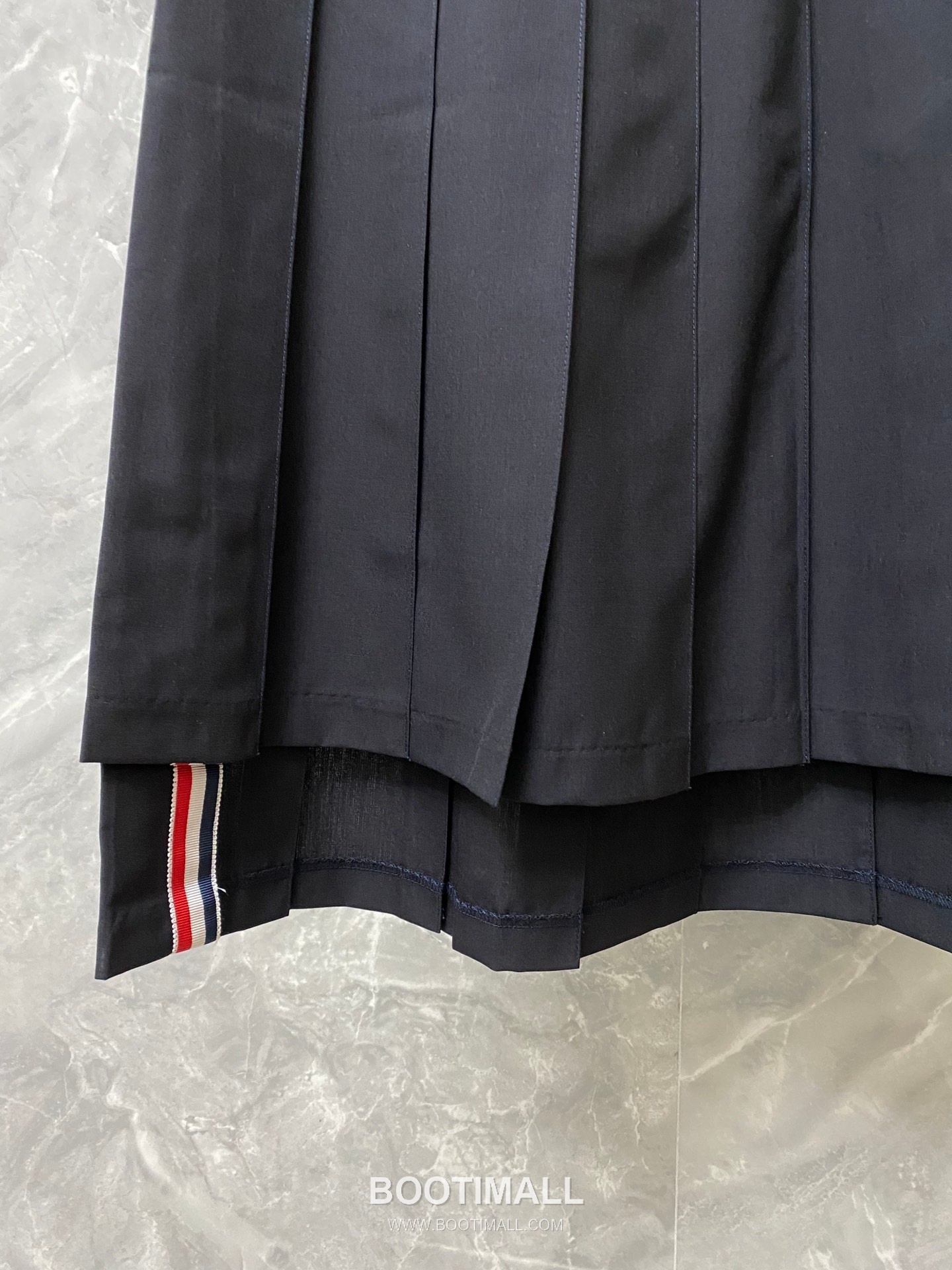 Thom Browne Four-Stripes A-Line Skirt Wool Suit Fabric Dark Color 톰브라운 사선 4선 A라인 스커트 양모 수트 원단 다크 컬러 0, 1, 2, 3 14