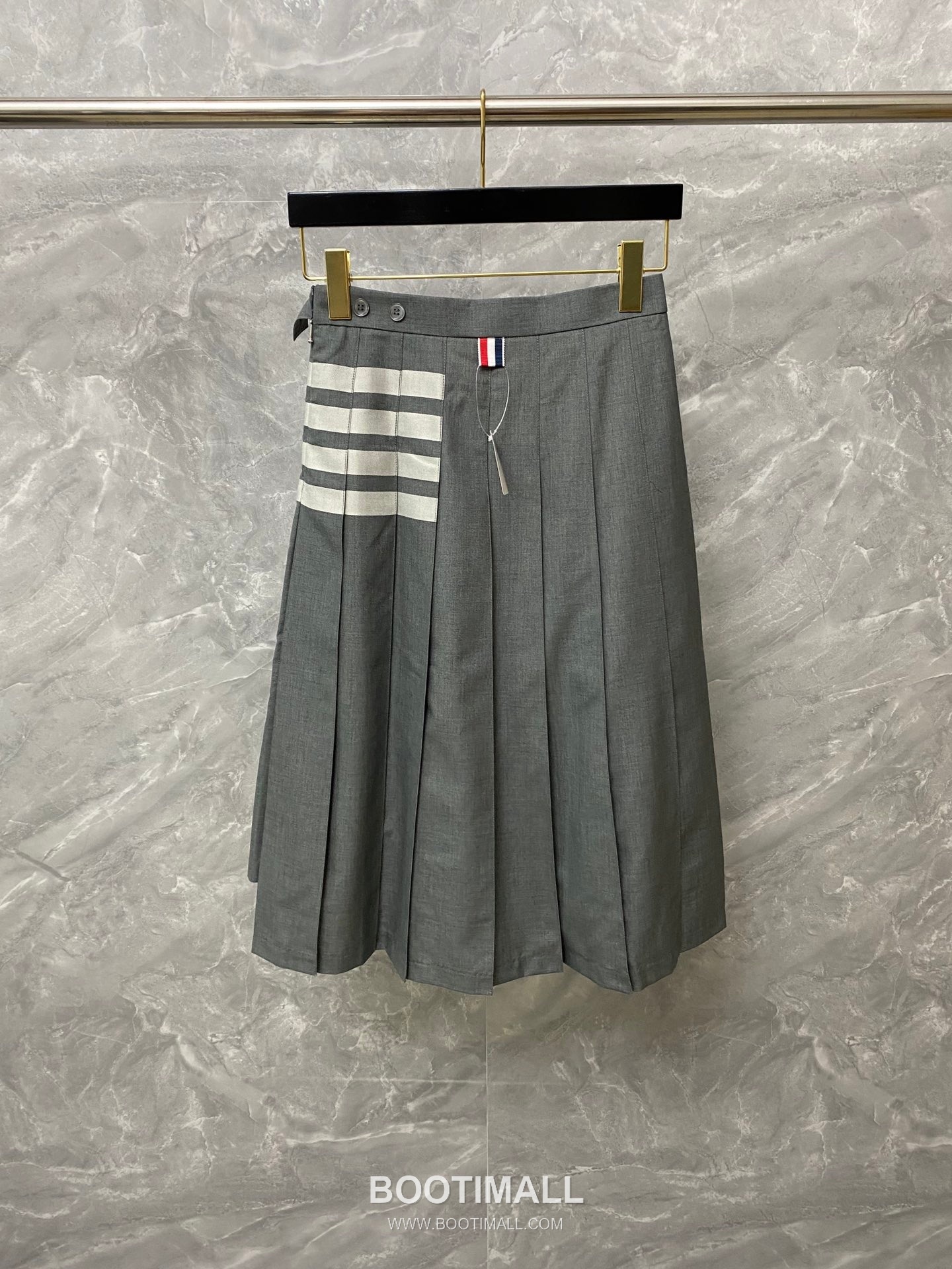 Thom Browne Four-Stripes A-Line Skirt Wool Suit Fabric Dark Color 톰브라운 사선 4선 A라인 스커트 양모 수트 원단 다크 컬러 18