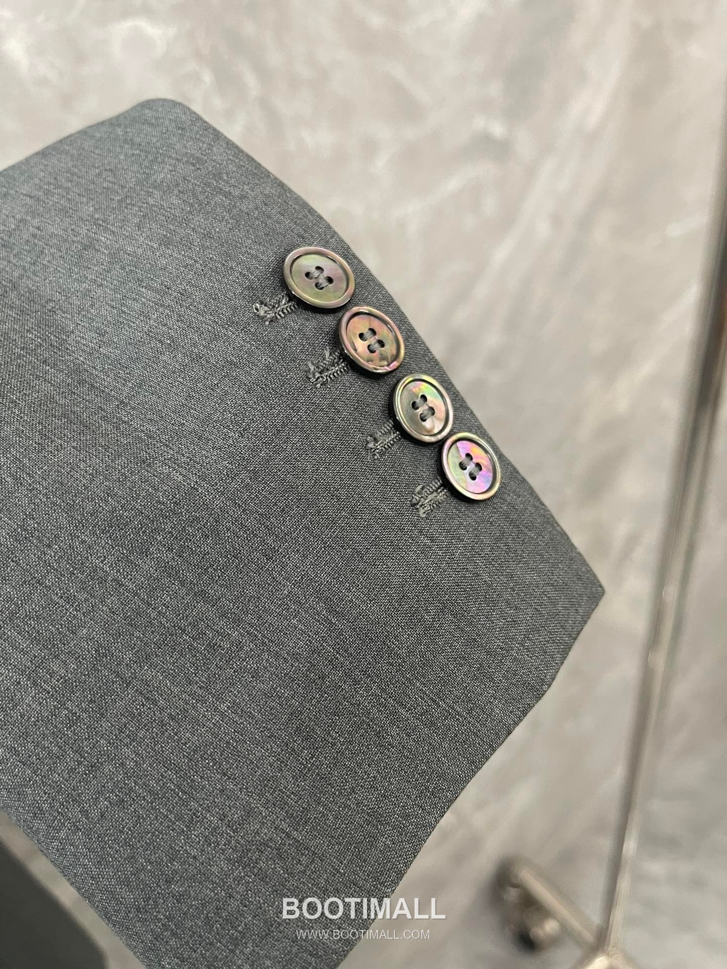 Thom Browne Wool Short Blazer Wool White 톰브라운 울 숏 블레이저 울 화이트 0, 1, 2, 3 5