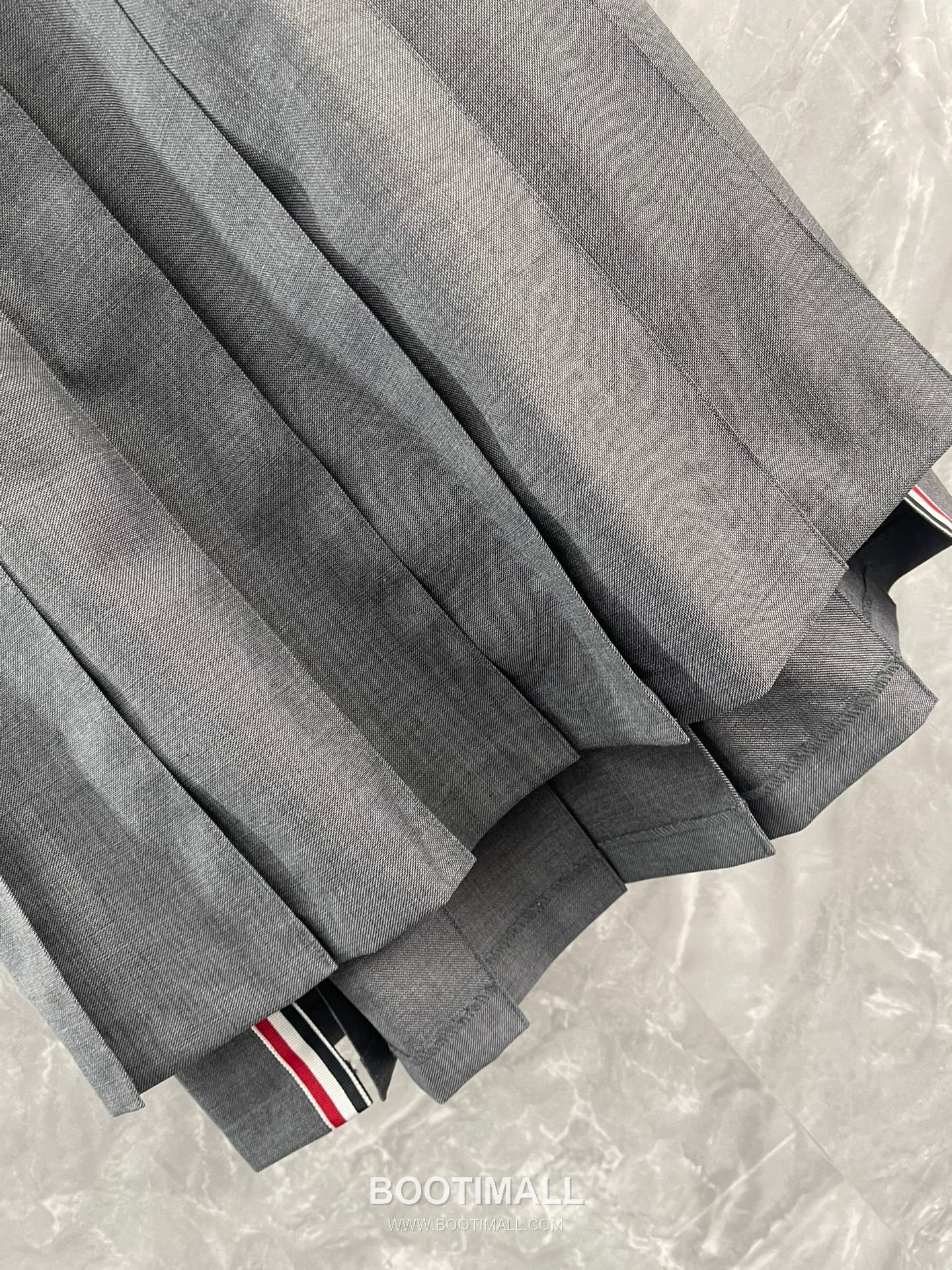 Thom Browne Irregular A-line Pleated Skirt Wool 톰브라운 불규칙 A라인 플리츠 스커트 울 0, 1, 2, 3 10