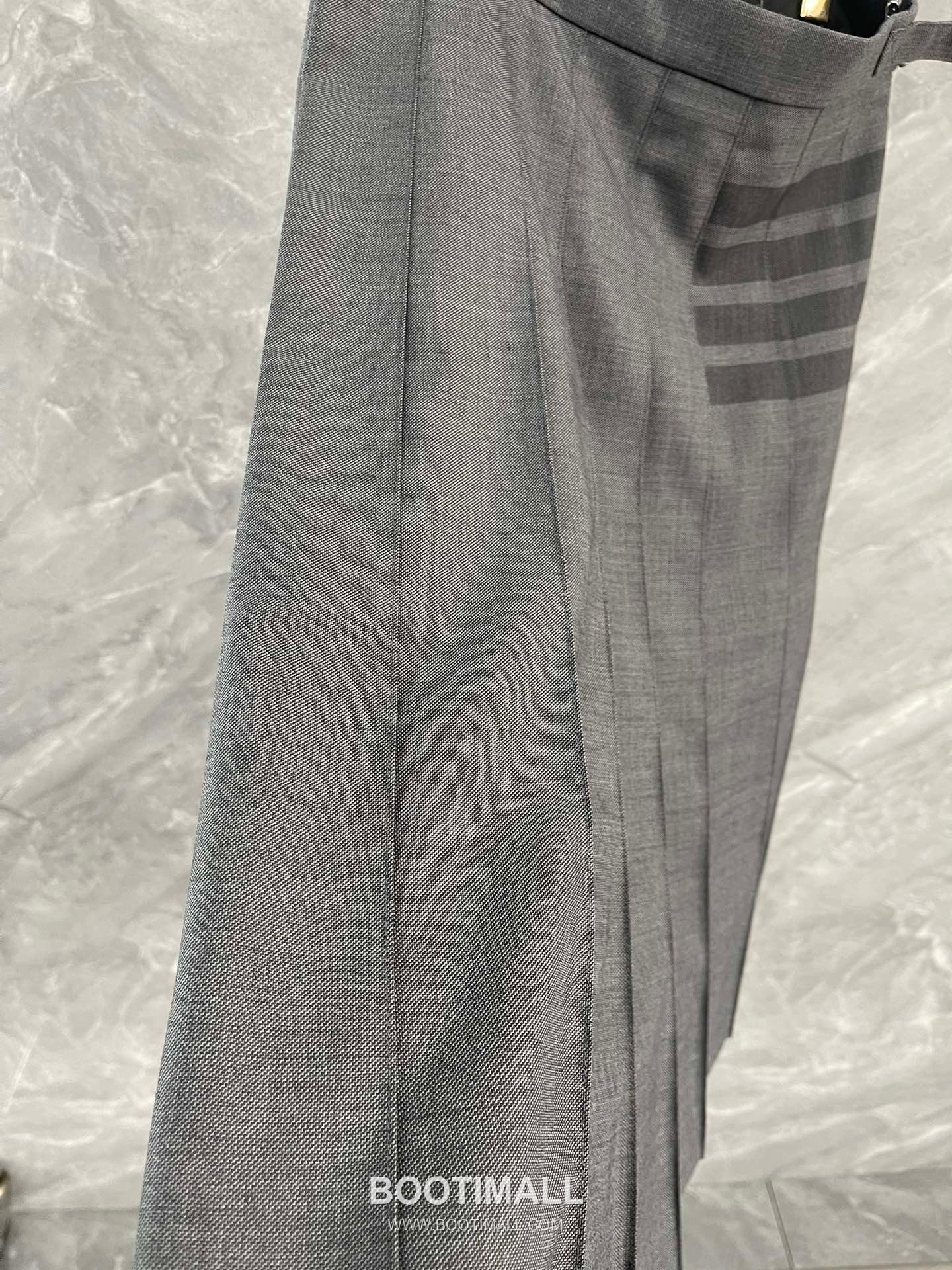 Thom Browne Irregular A-line Pleated Skirt Wool 톰브라운 불규칙 A라인 플리츠 스커트 울 0, 1, 2, 3 13