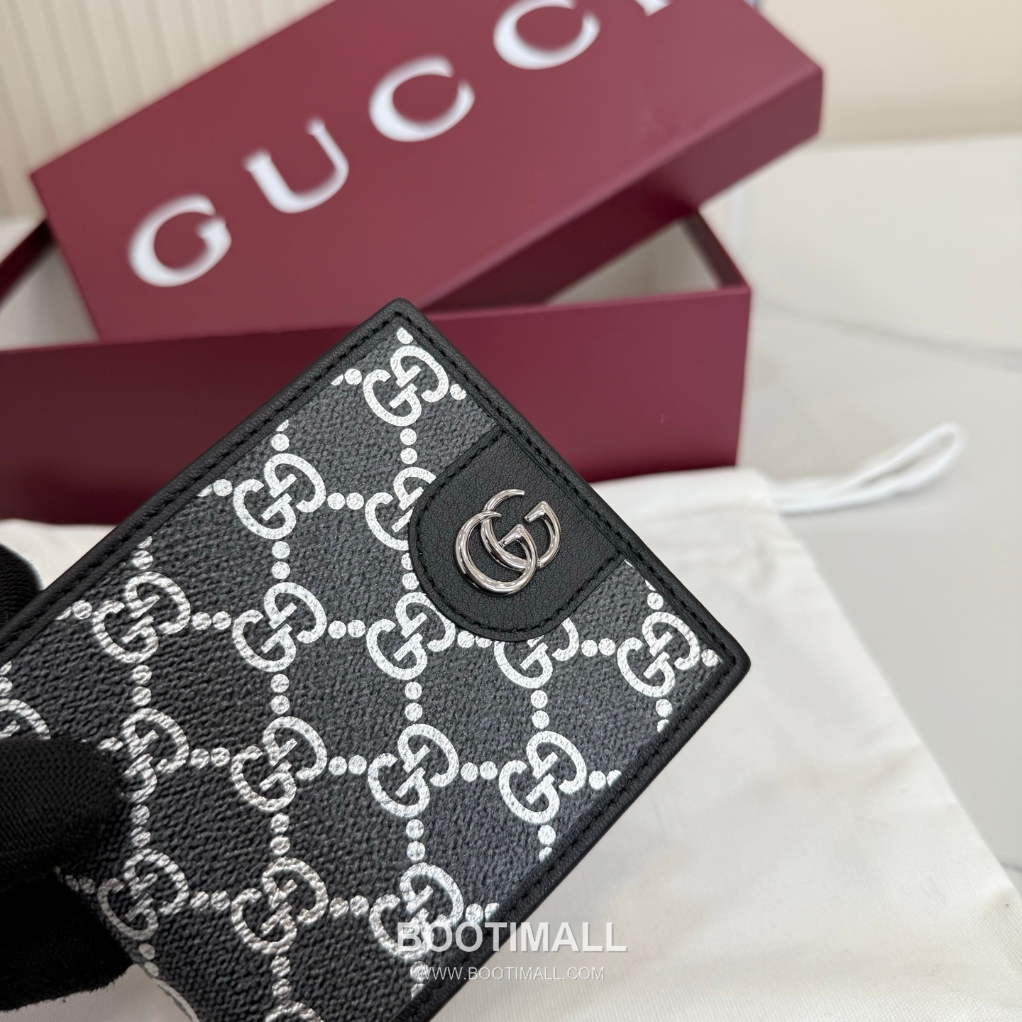 Gucci Double Fold Wallet Coated Canvas and Leather Black 구찌 더블 폴드 지갑 코팅 캔버스 및 가죽 블랙 11cm 5