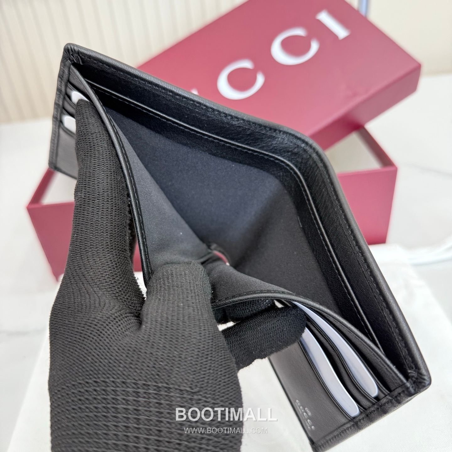 Gucci Double Fold Wallet Coated Canvas and Leather Black 구찌 더블 폴드 지갑 코팅 캔버스 및 가죽 블랙 11cm 9