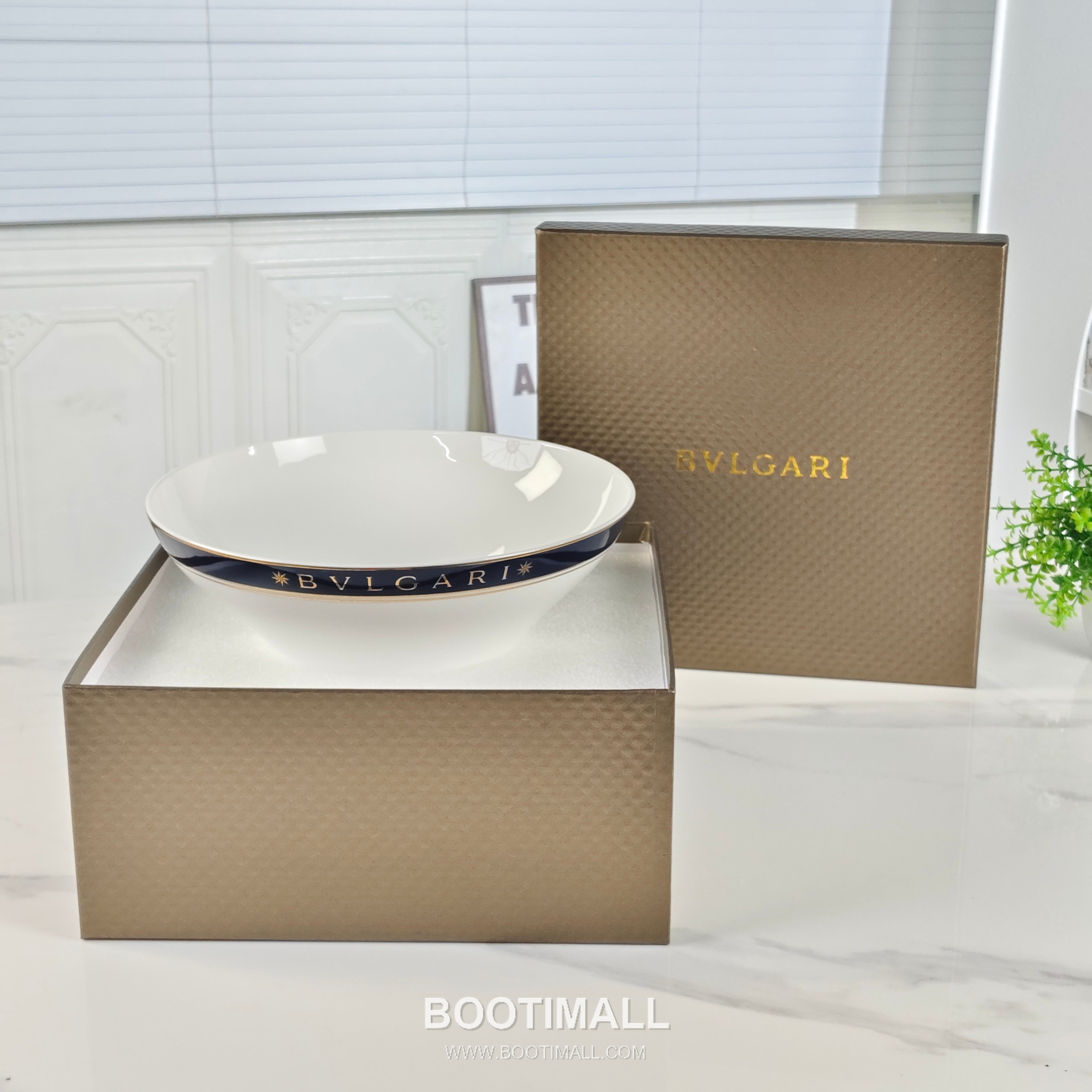 Bulgari 9 Inch Large Bowl Tableware 호간 9인치 대형 볼 테이블웨어 Diameter: 23.3cm, Height: 10cm 1