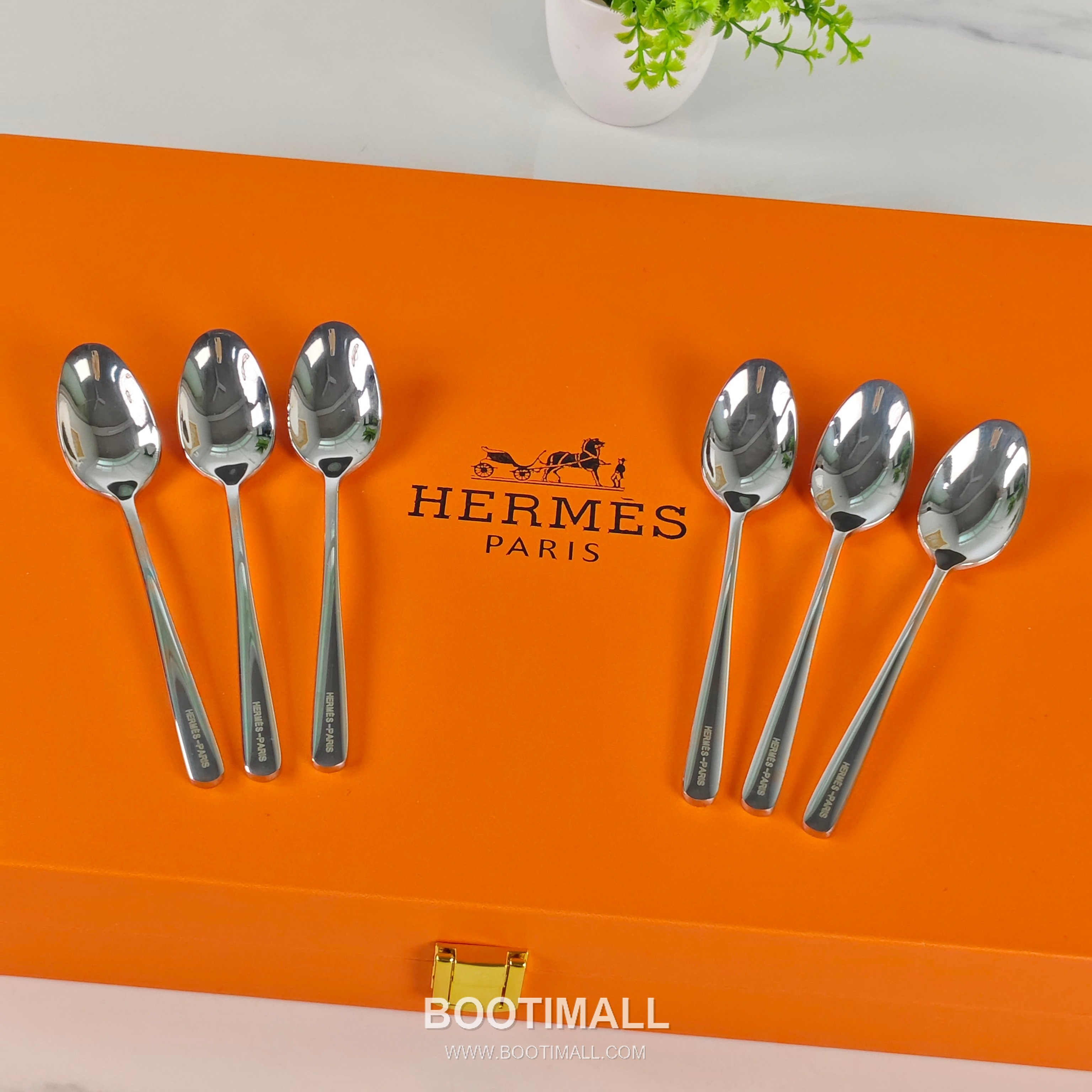 Hermes Cutlery Set Gold Accessory 에르메스 커틀러리 세트 골드 액세서리 24 pieces 2