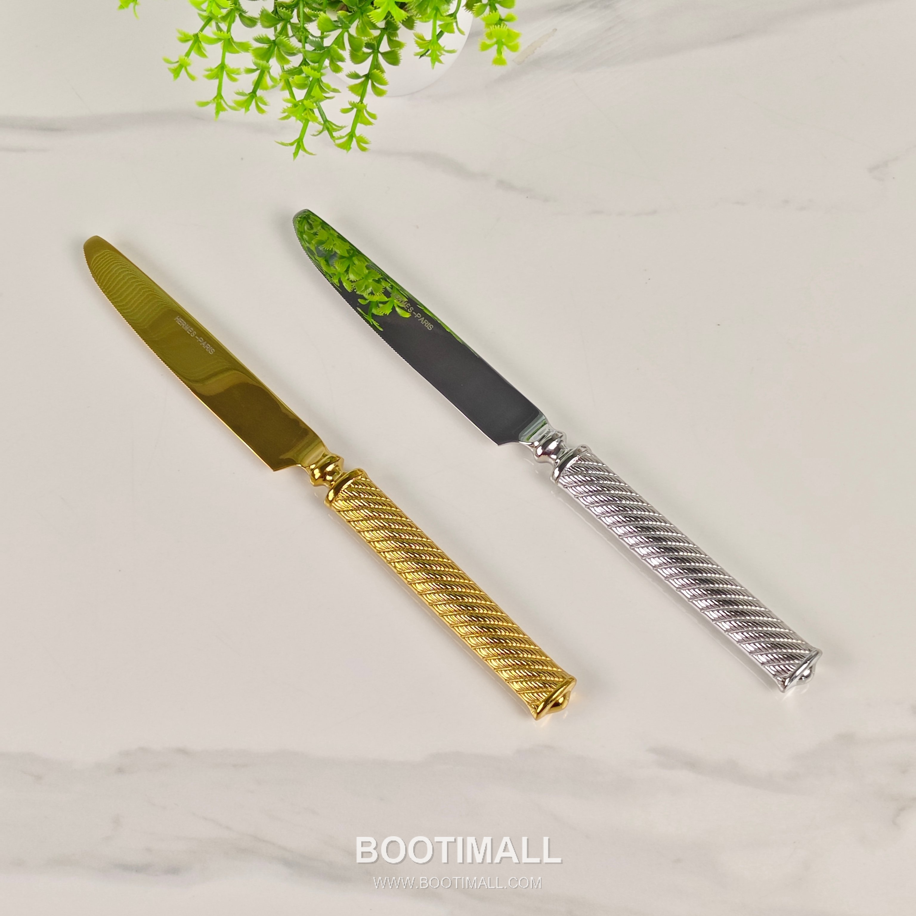 Hermes Ribbed Cutlery Set Gold Acc 에르메스 리브드 커틀러리 세트 골드 액세서리 Small Spoon: 14cm, Large Spoon: 20.5cm, Fork: 21cm, Knife: 24.5cm, Box: 26.5cm x 16.5cm x 3cm 11