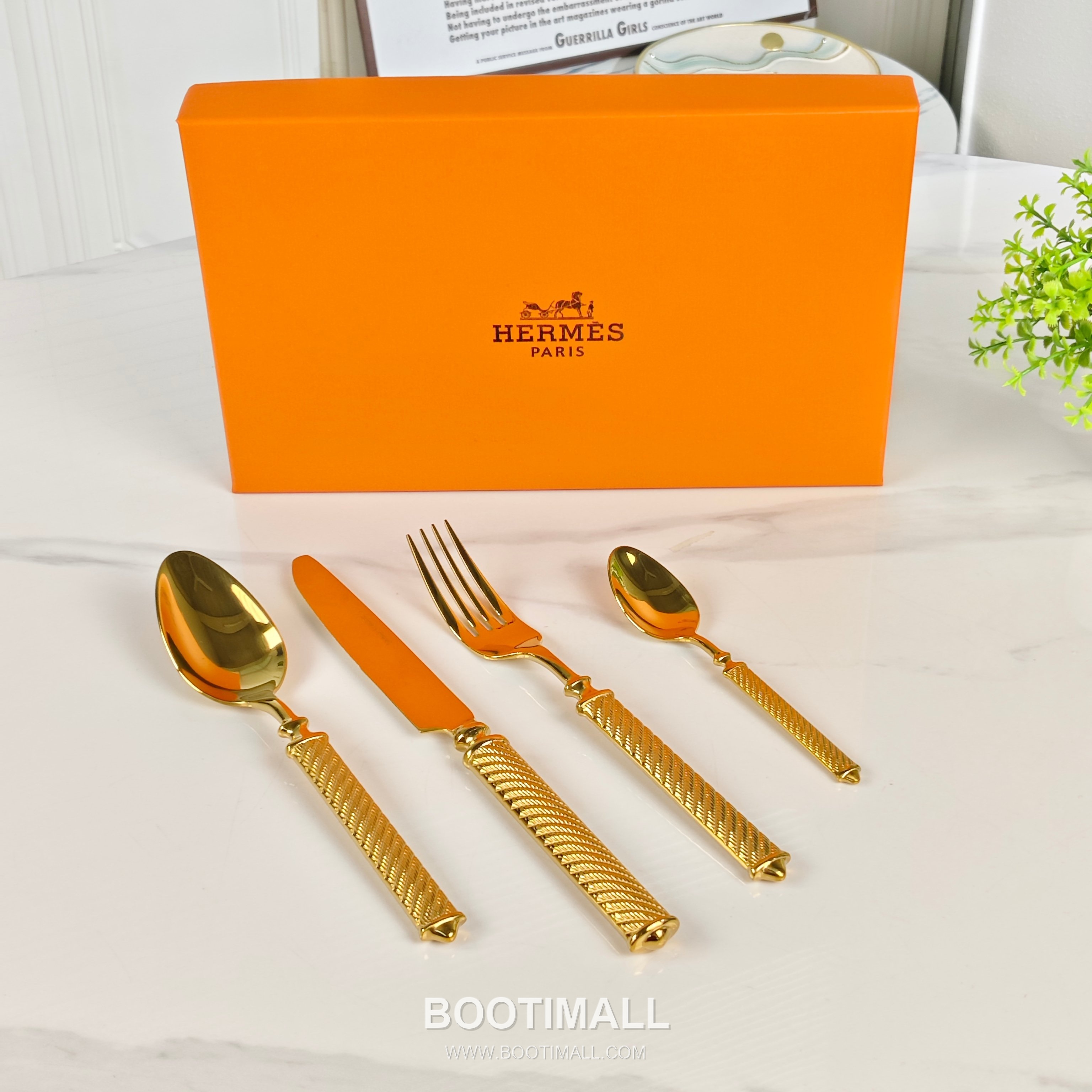 Hermes Ribbed Cutlery Set Gold Acc 에르메스 리브드 커틀러리 세트 골드 액세서리 Small Spoon: 14cm, Large Spoon: 20.5cm, Fork: 21cm, Knife: 24.5cm, Box: 26.5cm x 16.5cm x 3cm 15