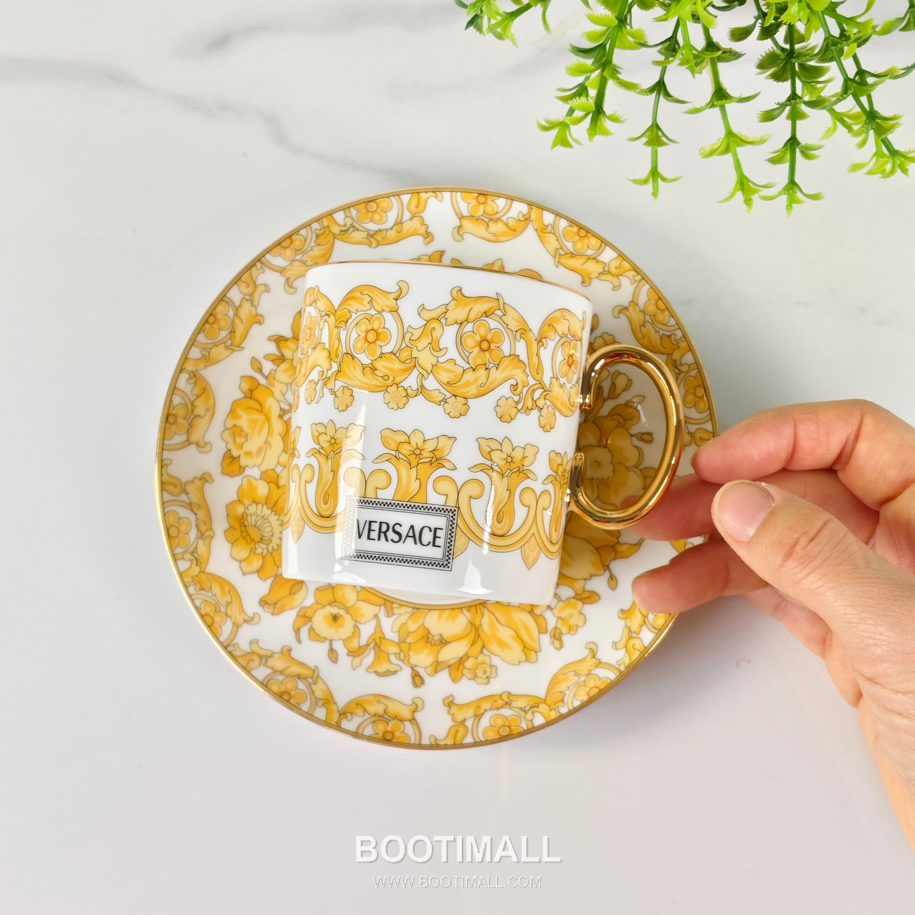 Versace Cup and Saucer Set Clothes 베르사체 컵과 받침 세트 의류 9