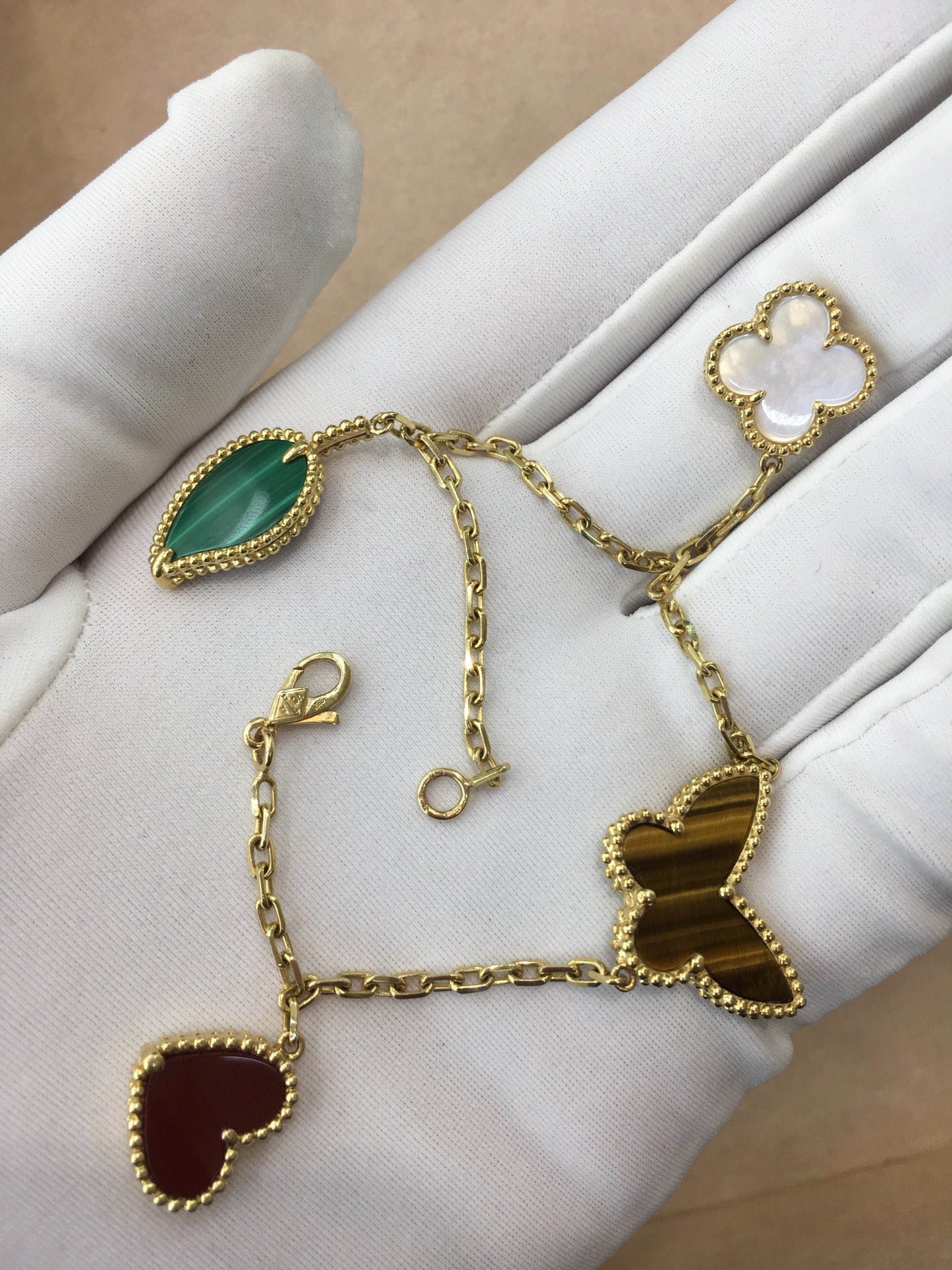 Van Cleef & Arpels Alhambra 반클리프 아펠 알함브라 5모티프 팔찌 18K 골드 4