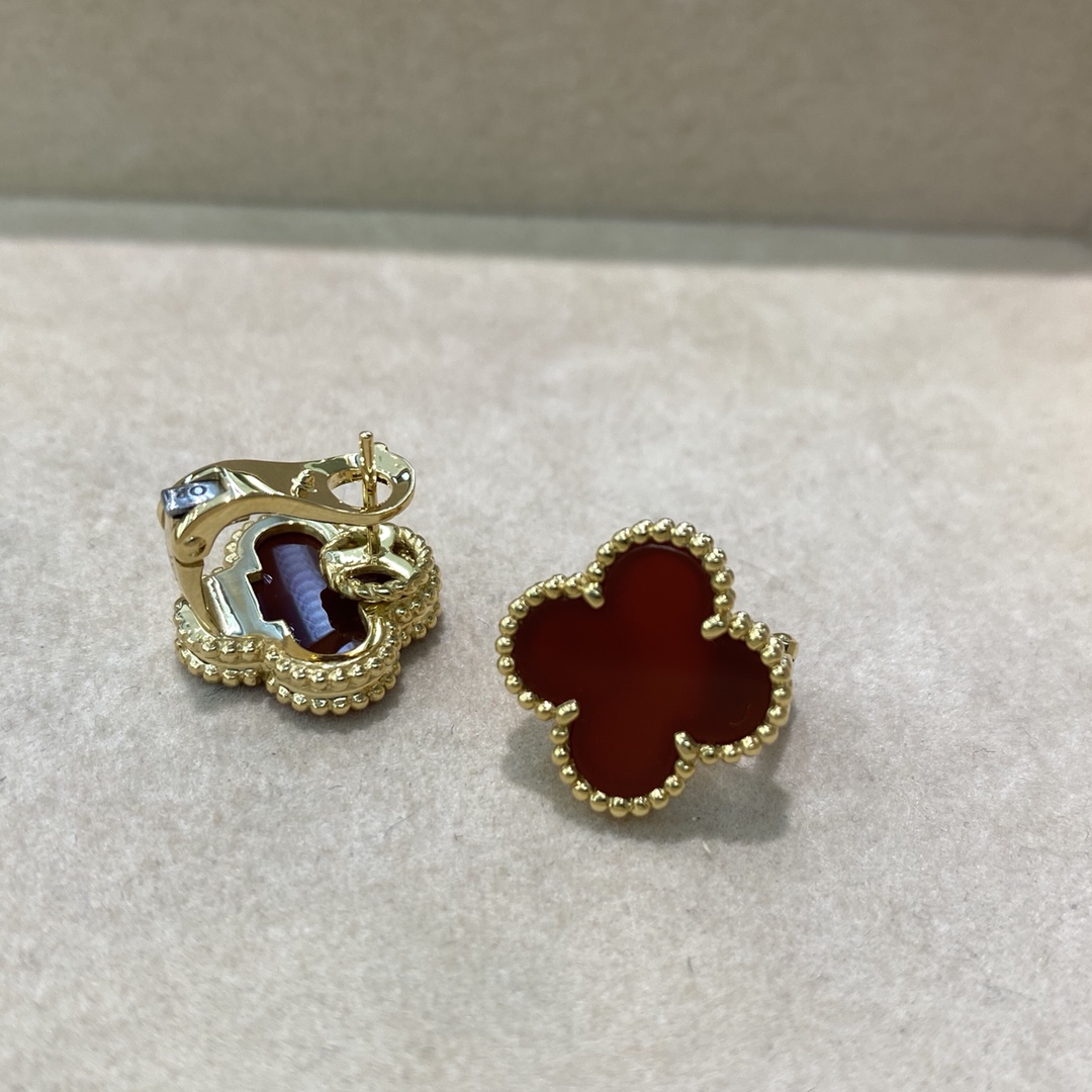 Van Cleef & Arpels Alhambra 반클리프 아펠 알함브라 귀걸이 18K 골드 홍옥수 3