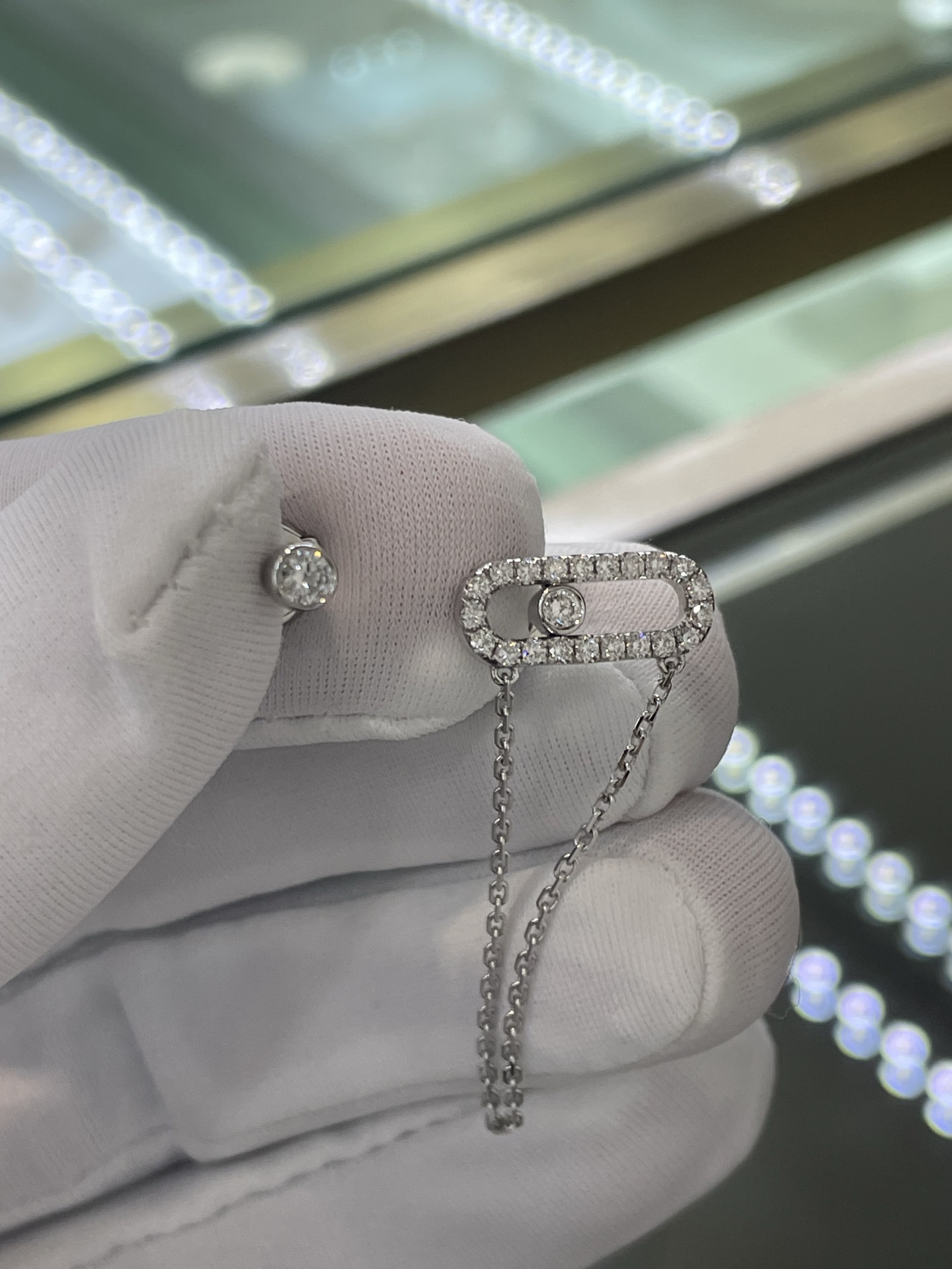 Cartier Panthère 까르띠애 팬더 비대칭 다이아몬드 귀걸이 18K 골드 10