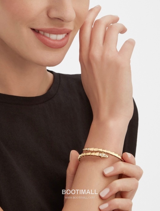 Bulgari Snake Diamond Bracelet 18K Gold, Diamond Gold 불가리 스네이크 다이아몬드 팔찌 18K 골드, 다이아몬드 골드 1