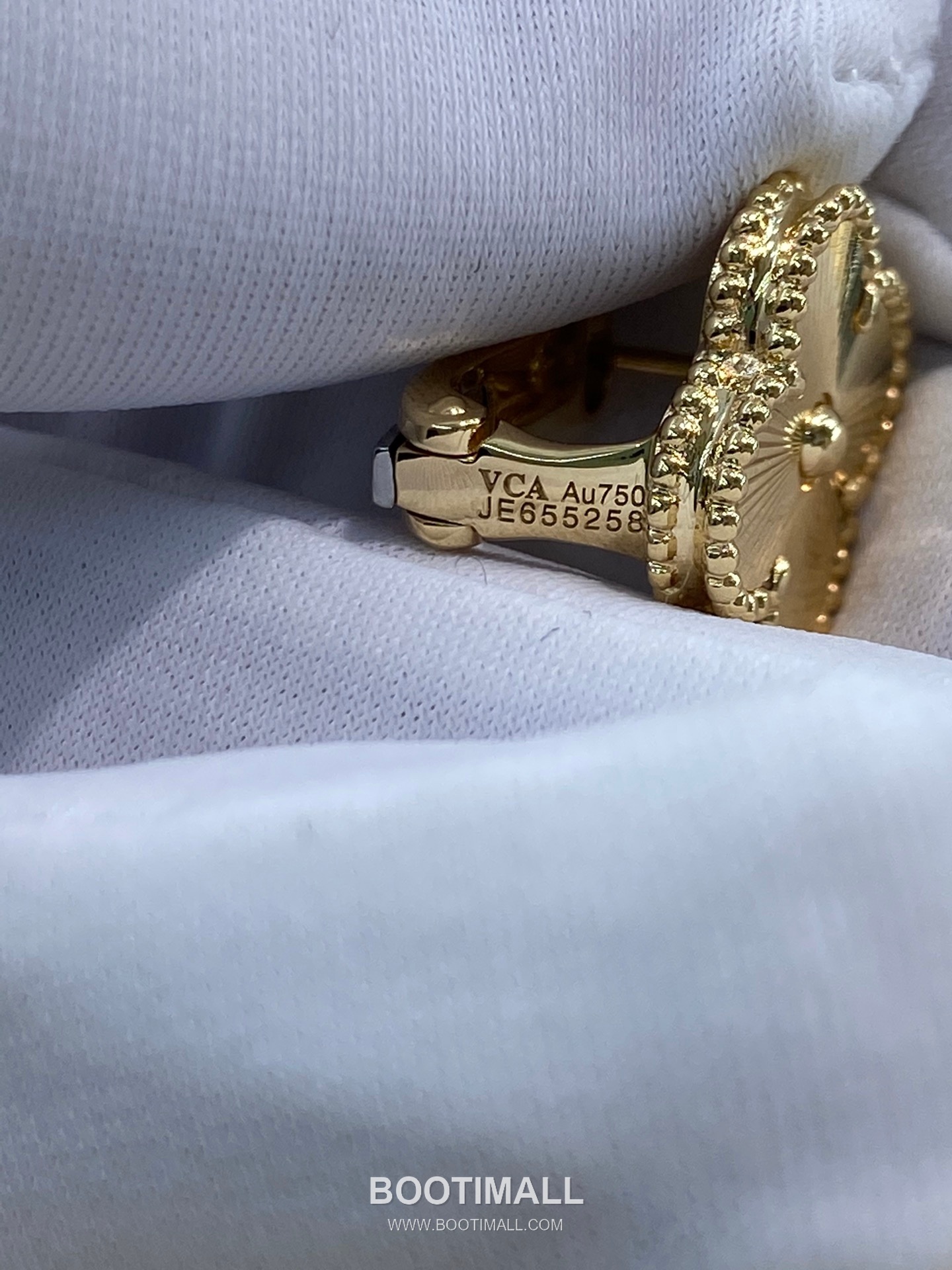 Van Cleef & Arpels Four Leaf Clover Earrings 18K Gold Gold 반클리프 포리프 클로버 귀걸이 18K 골드 골드 6