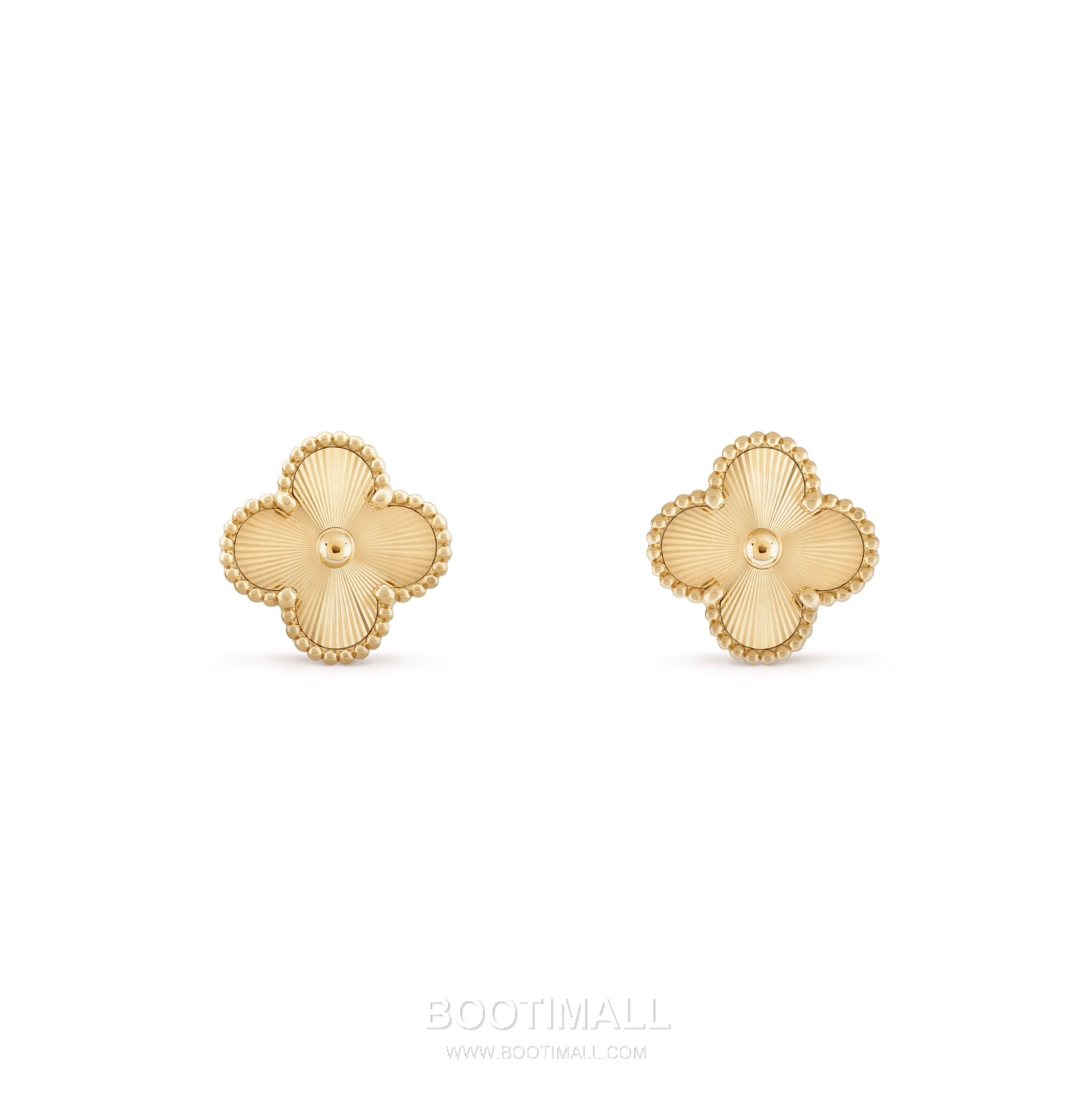 Van Cleef & Arpels Four Leaf Clover Earrings 18K Gold Gold 반클리프 포리프 클로버 귀걸이 18K 골드 골드 7