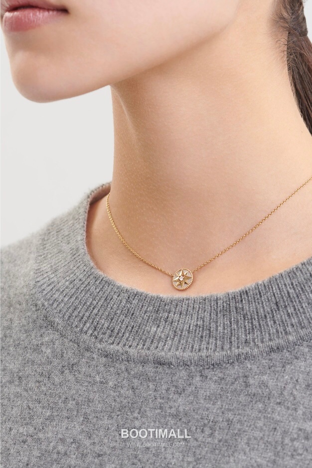 Piaget Eight Star Compass Necklace 18K Gold, Diamond, Pink Opal Pink 피아제 팔각별 나침반 목걸이 18K 골드, 다이아몬드, 핑크 오팔 핑크 5